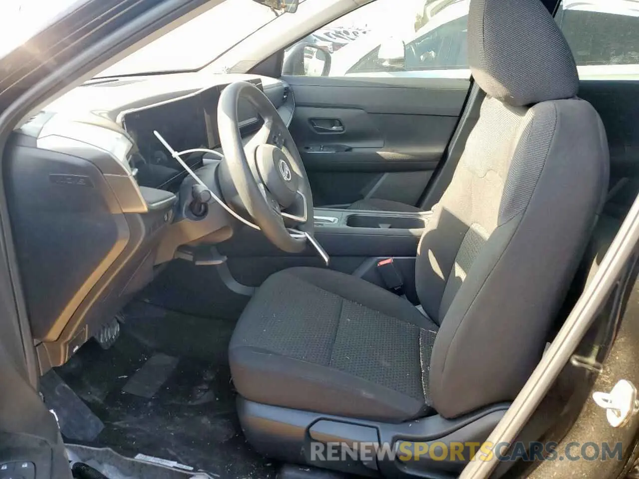 7 Photograph of a damaged car 3N8AP6BA6SL356522 NISSAN KICKS 2025