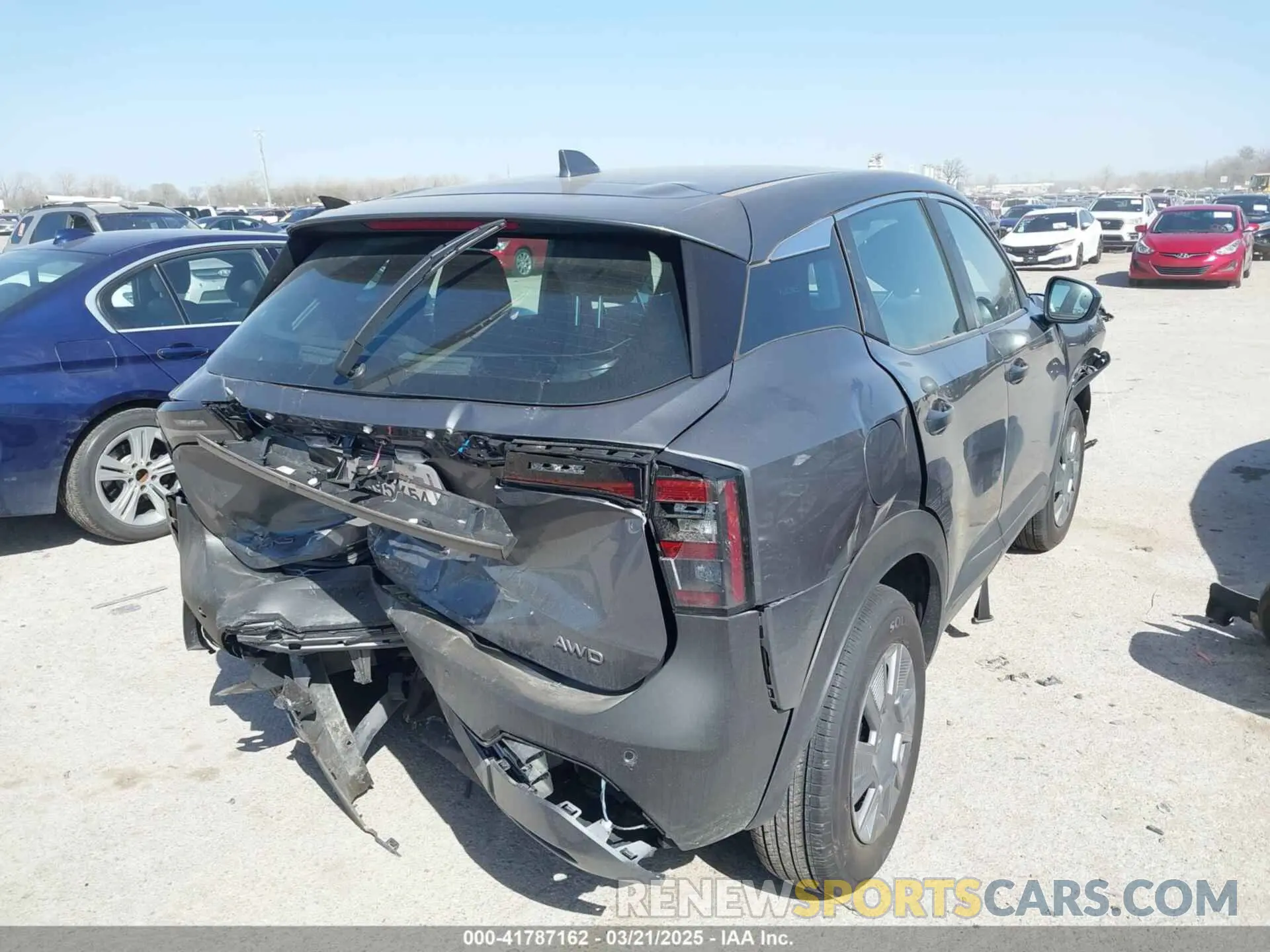 4 Photograph of a damaged car 3N8AP6BB1SL353214 NISSAN KICKS 2025
