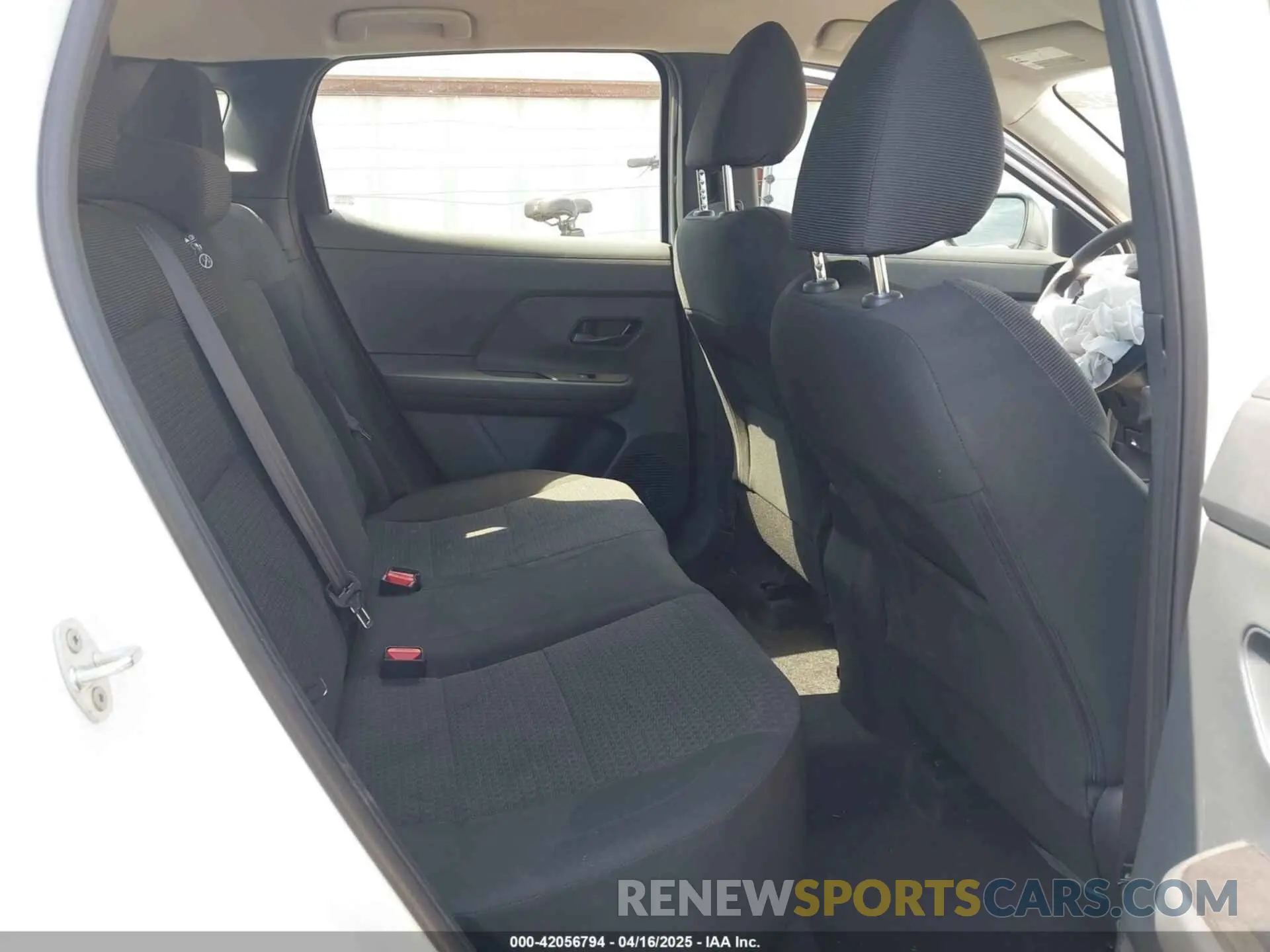 8 Photograph of a damaged car 3N8AP6BB2SL329343 NISSAN KICKS 2025