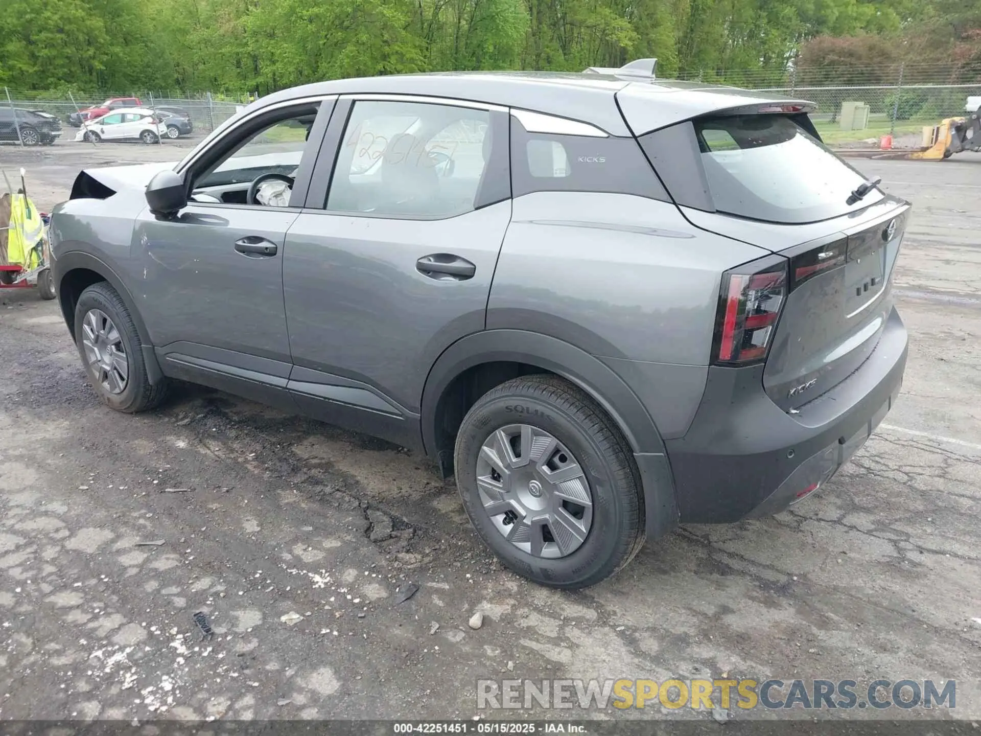 3 Photograph of a damaged car 3N8AP6BB4SL348928 NISSAN KICKS 2025