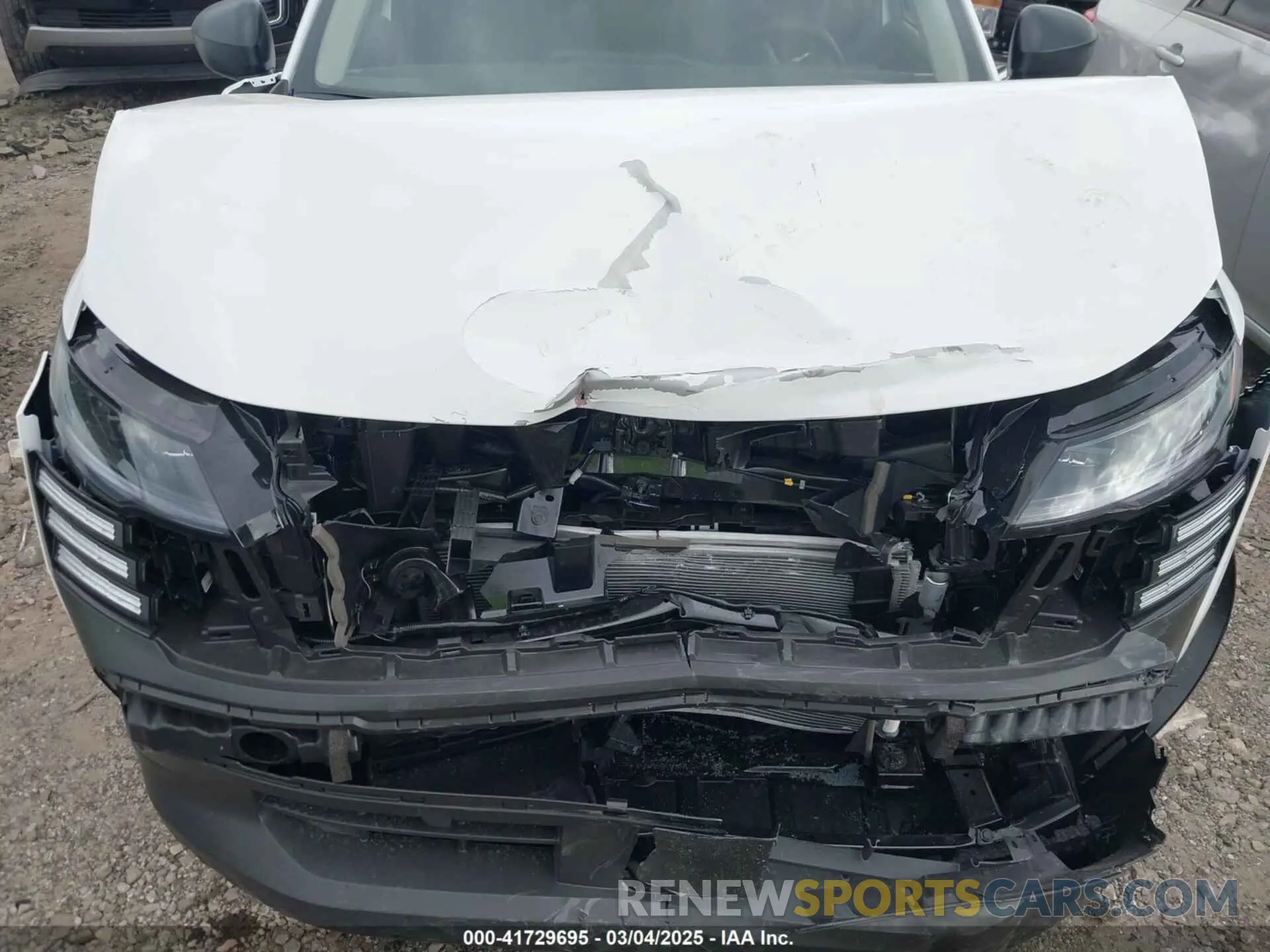 16 Photograph of a damaged car 3N8AP6BBXSL349257 NISSAN KICKS 2025