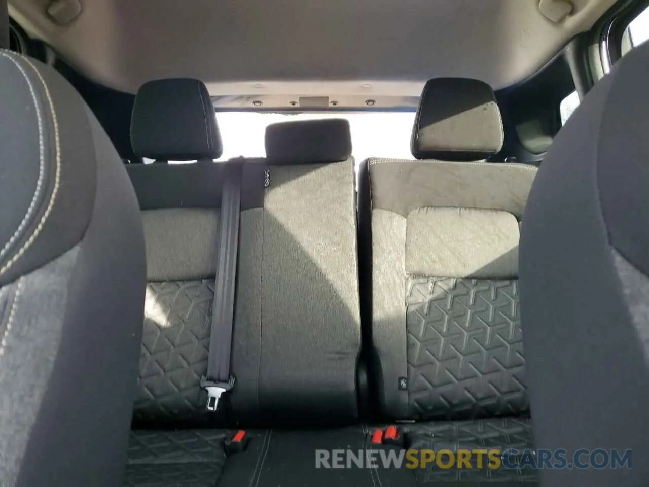 10 Фотография поврежденного автомобиля 3N8AP6CA2SL307817 NISSAN KICKS 2025