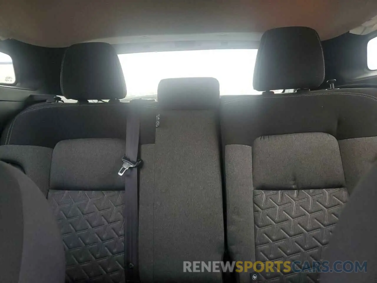 10 Фотография поврежденного автомобиля 3N8AP6CA2SL322981 NISSAN KICKS 2025