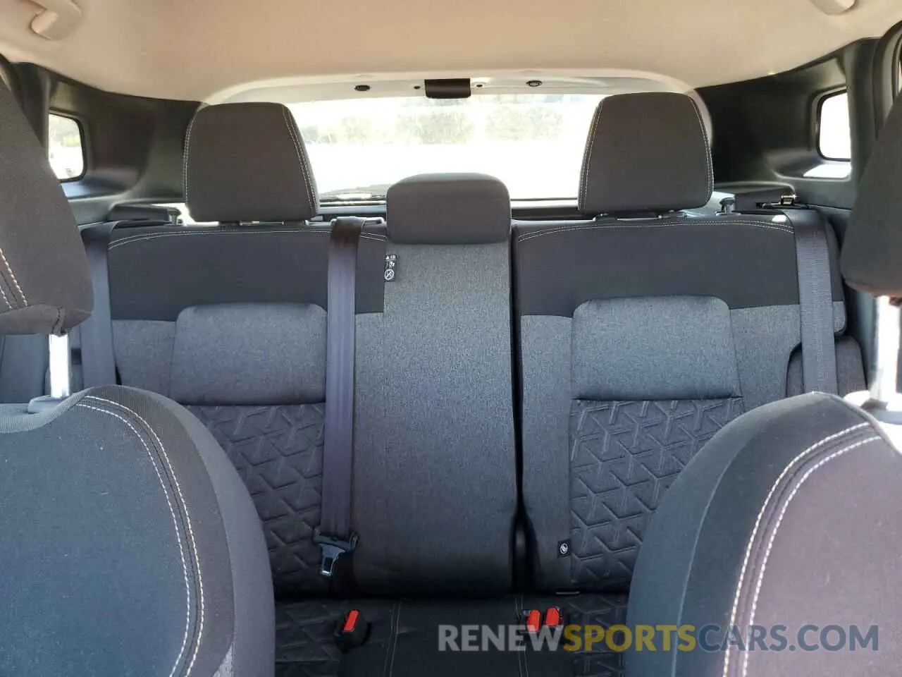 10 Фотография поврежденного автомобиля 3N8AP6CA3SL338641 NISSAN KICKS 2025