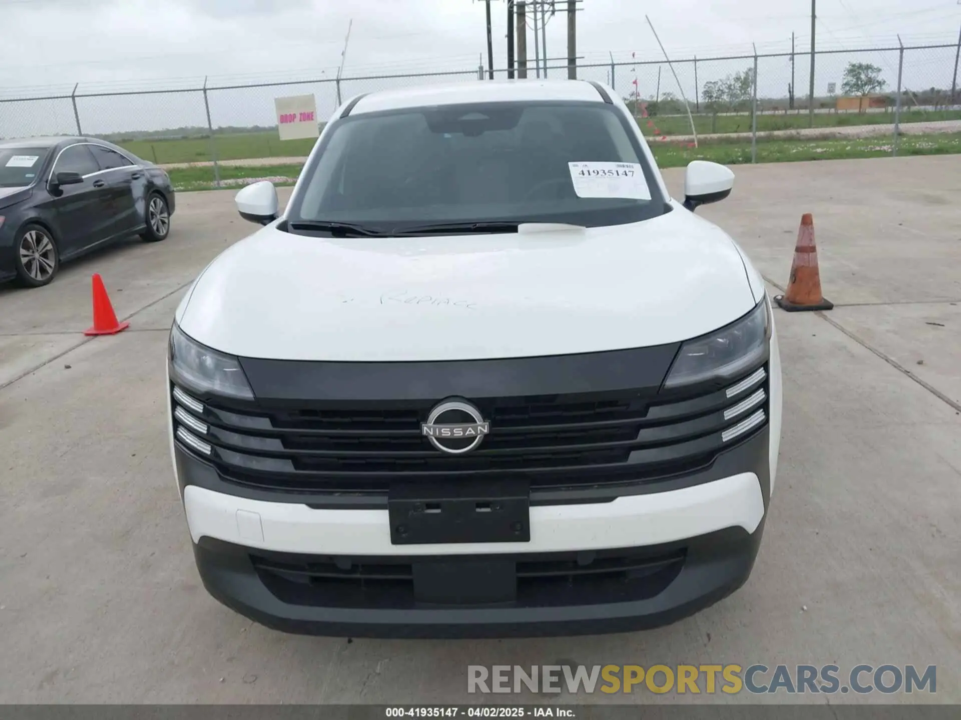 12 Фотография поврежденного автомобиля 3N8AP6CA3SL345623 NISSAN KICKS 2025