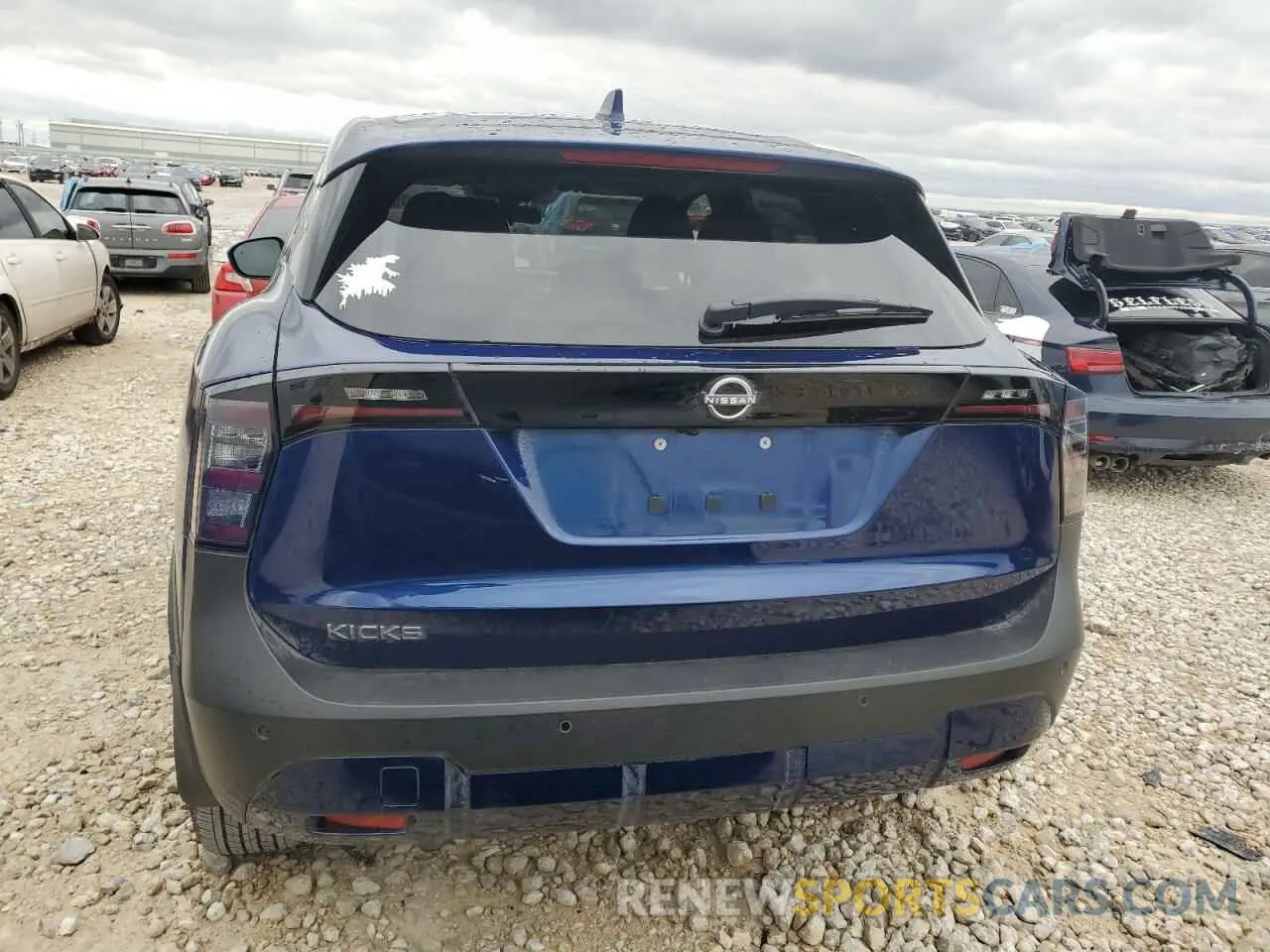 6 Photograph of a damaged car 3N8AP6CA5SL313448 NISSAN KICKS 2025