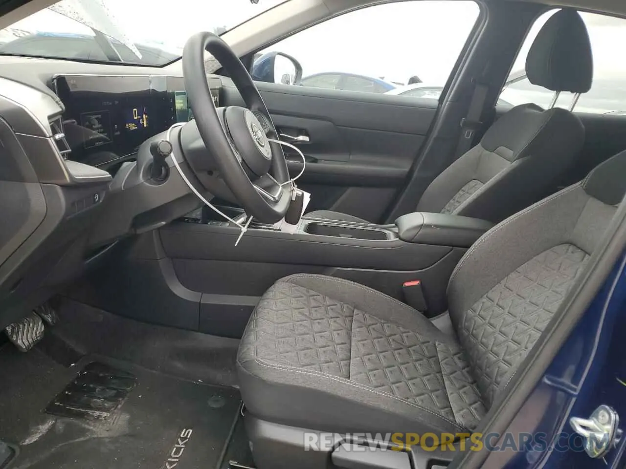 7 Photograph of a damaged car 3N8AP6CA5SL313448 NISSAN KICKS 2025