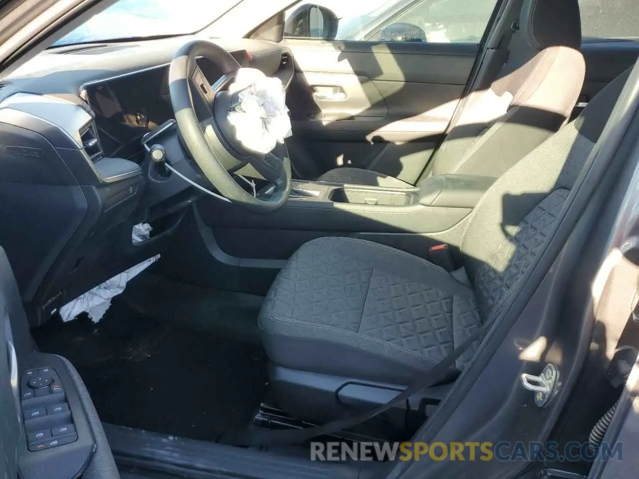 7 Photograph of a damaged car 3N8AP6CA9SL359378 NISSAN KICKS 2025