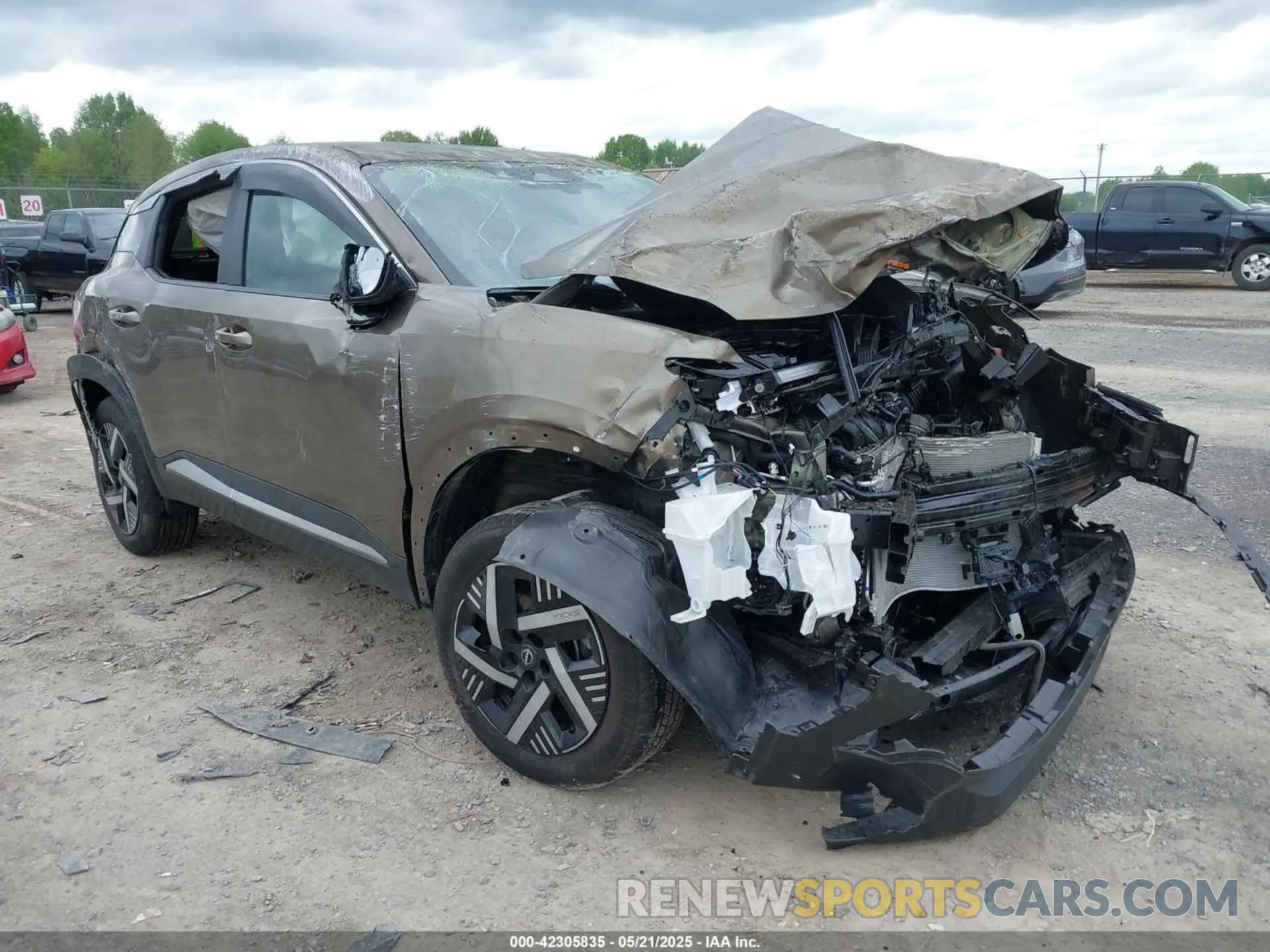1 Фотография поврежденного автомобиля 3N8AP6CAXSL354013 NISSAN KICKS 2025