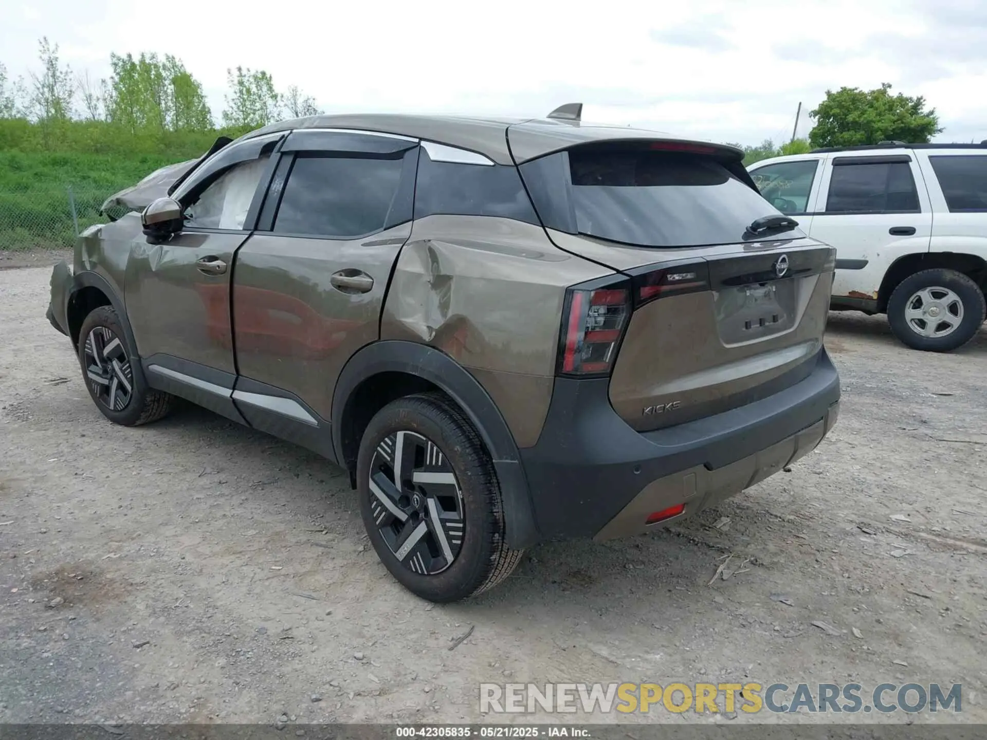 3 Фотография поврежденного автомобиля 3N8AP6CAXSL354013 NISSAN KICKS 2025