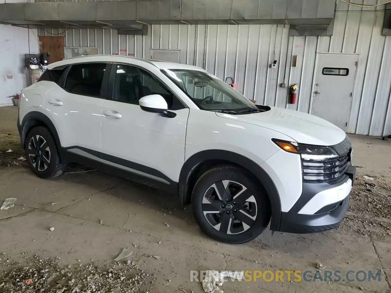 4 Photograph of a damaged car 3N8AP6CB4SL355621 NISSAN KICKS 2025