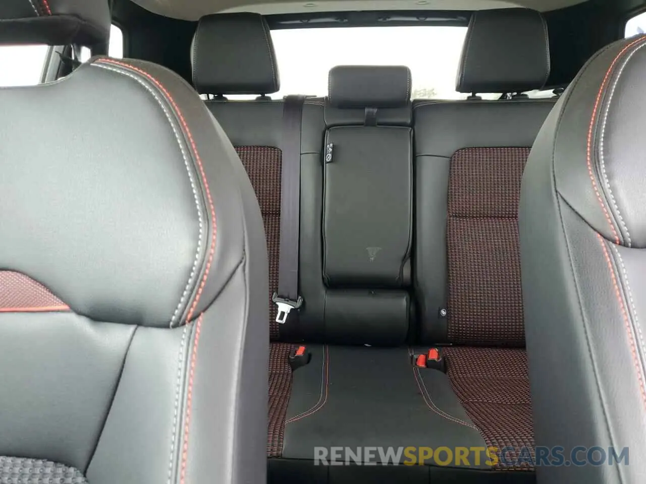 10 Photograph of a damaged car 3N8AP6DA0SL335260 NISSAN KICKS 2025
