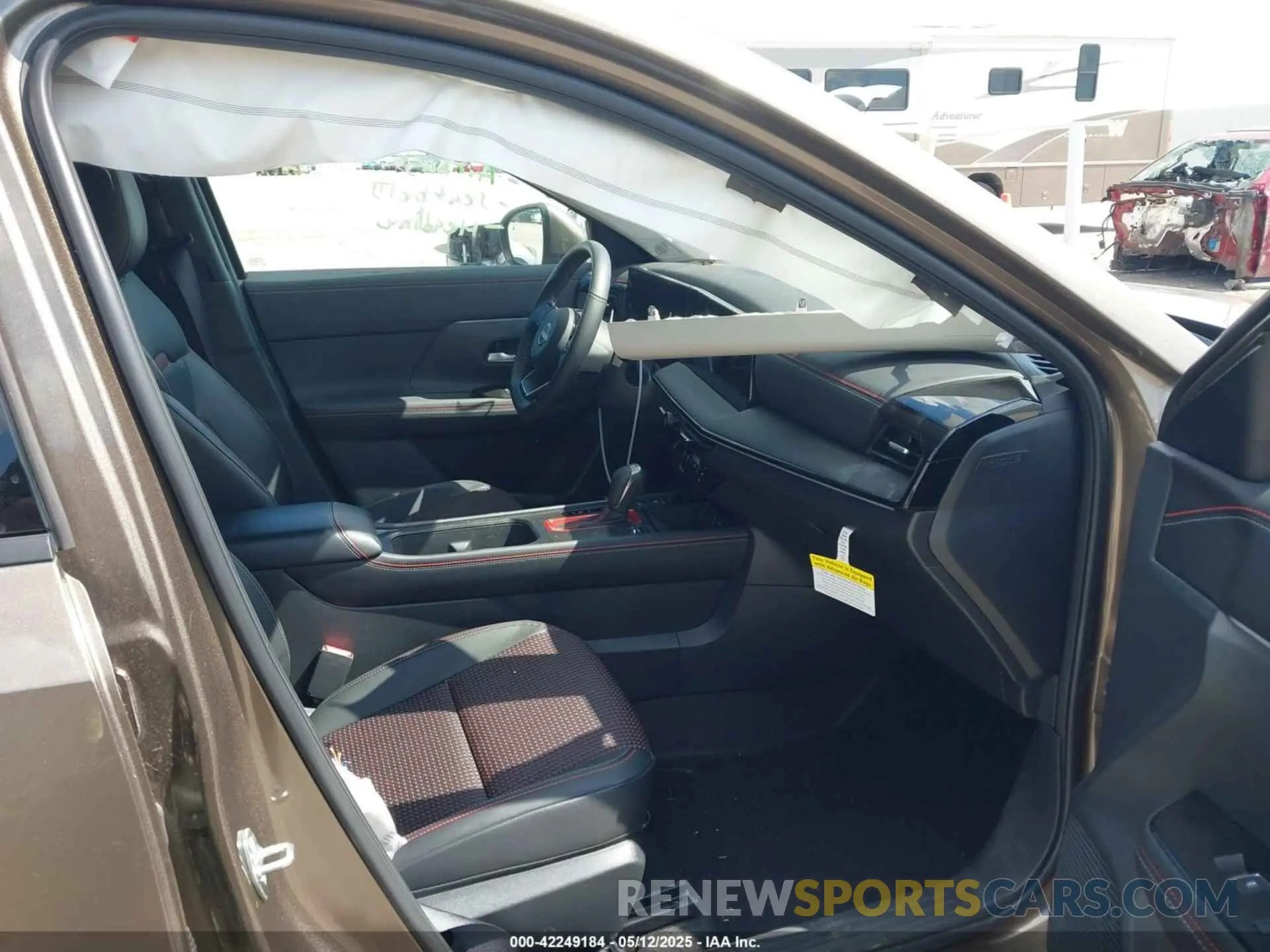 5 Photograph of a damaged car 3N8AP6DA1SL336580 NISSAN KICKS 2025