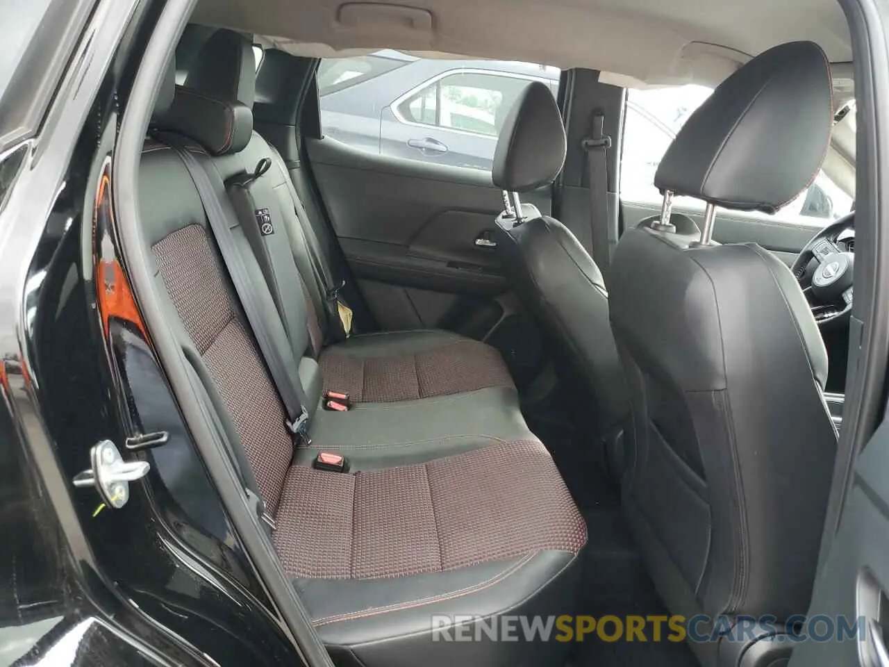 11 Фотография поврежденного автомобиля 3N8AP6DAXSL335220 NISSAN KICKS 2025