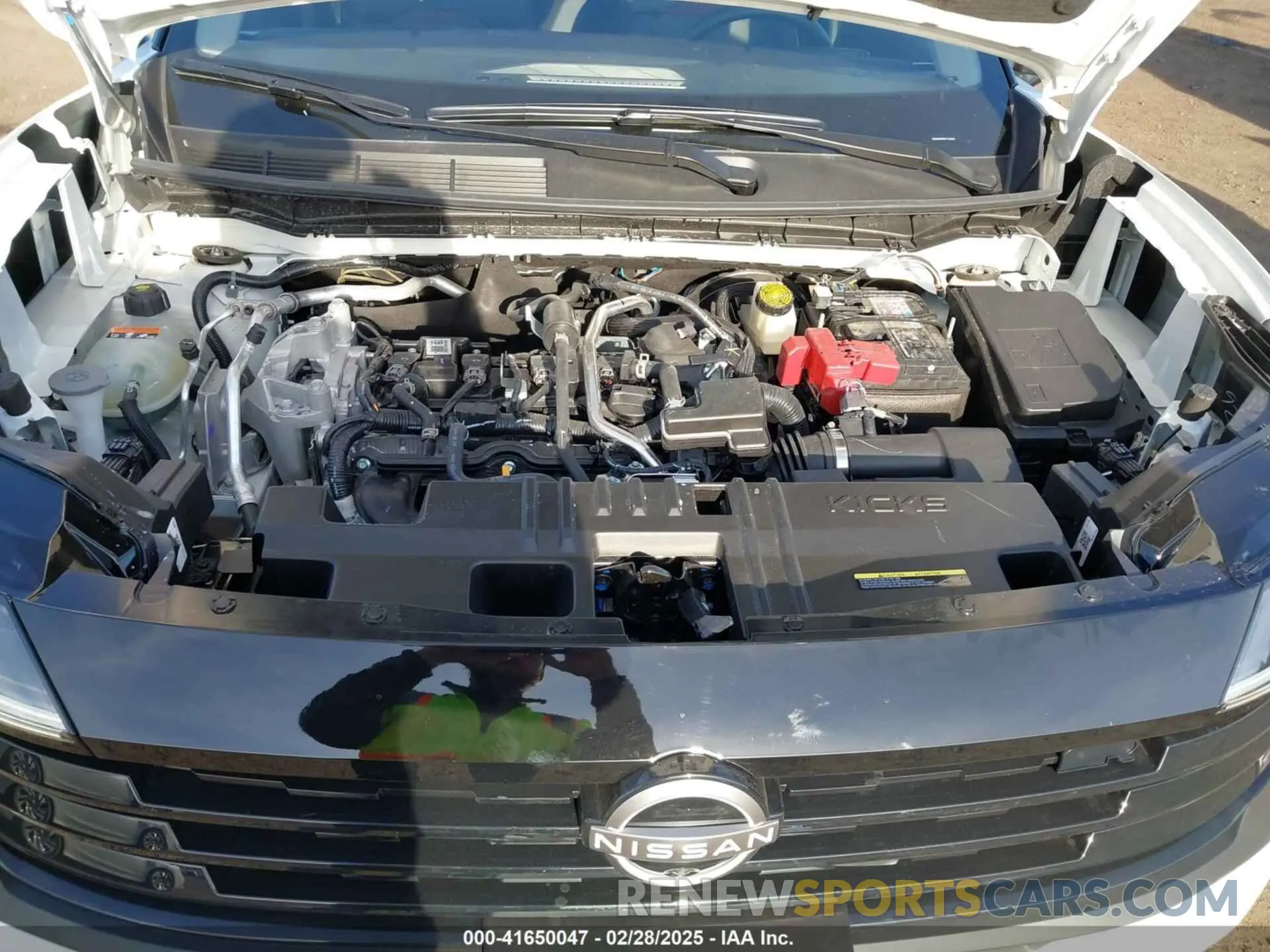 10 Photograph of a damaged car 3N8AP6DB5SL308659 NISSAN KICKS 2025