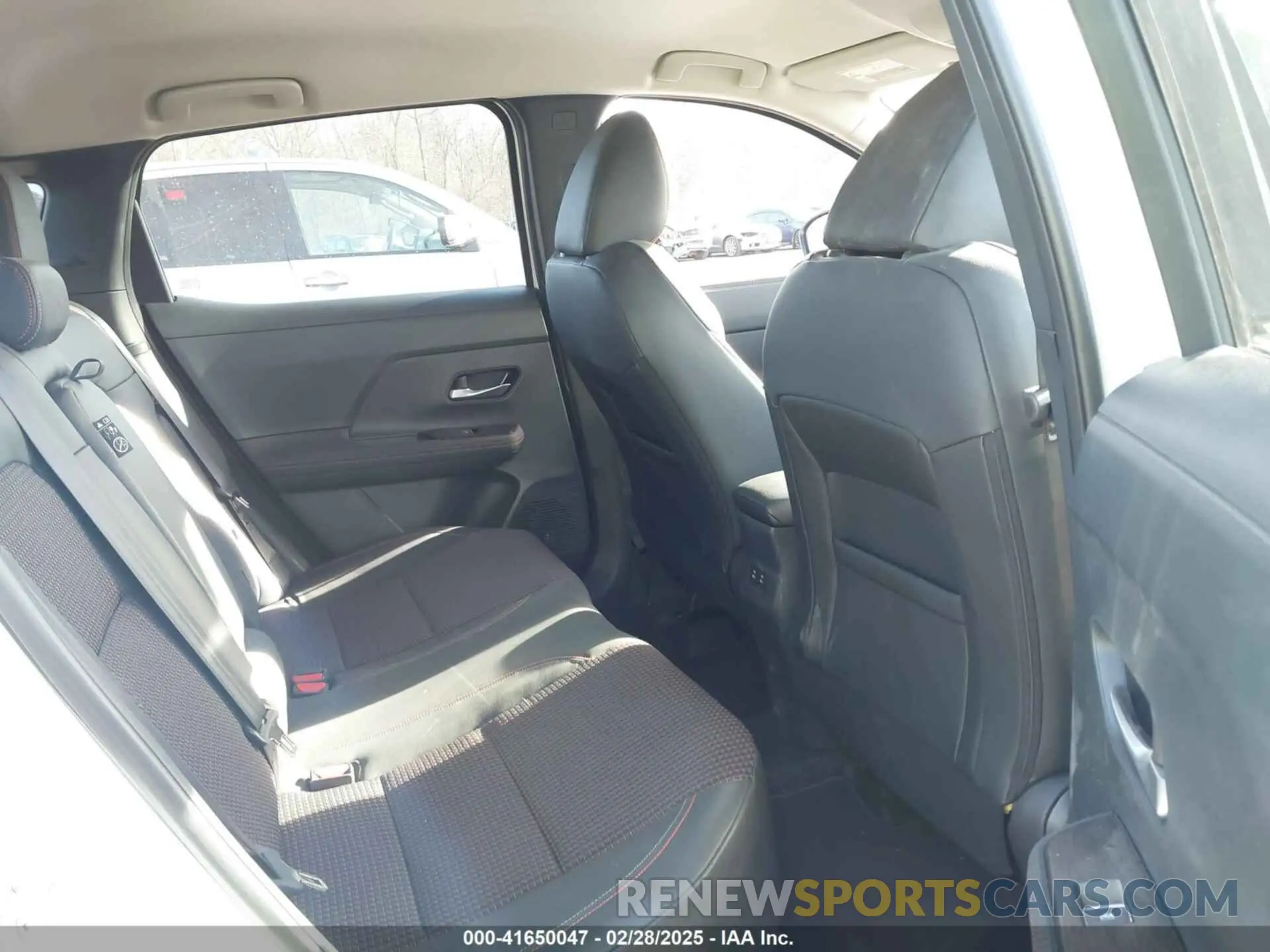8 Photograph of a damaged car 3N8AP6DB5SL308659 NISSAN KICKS 2025