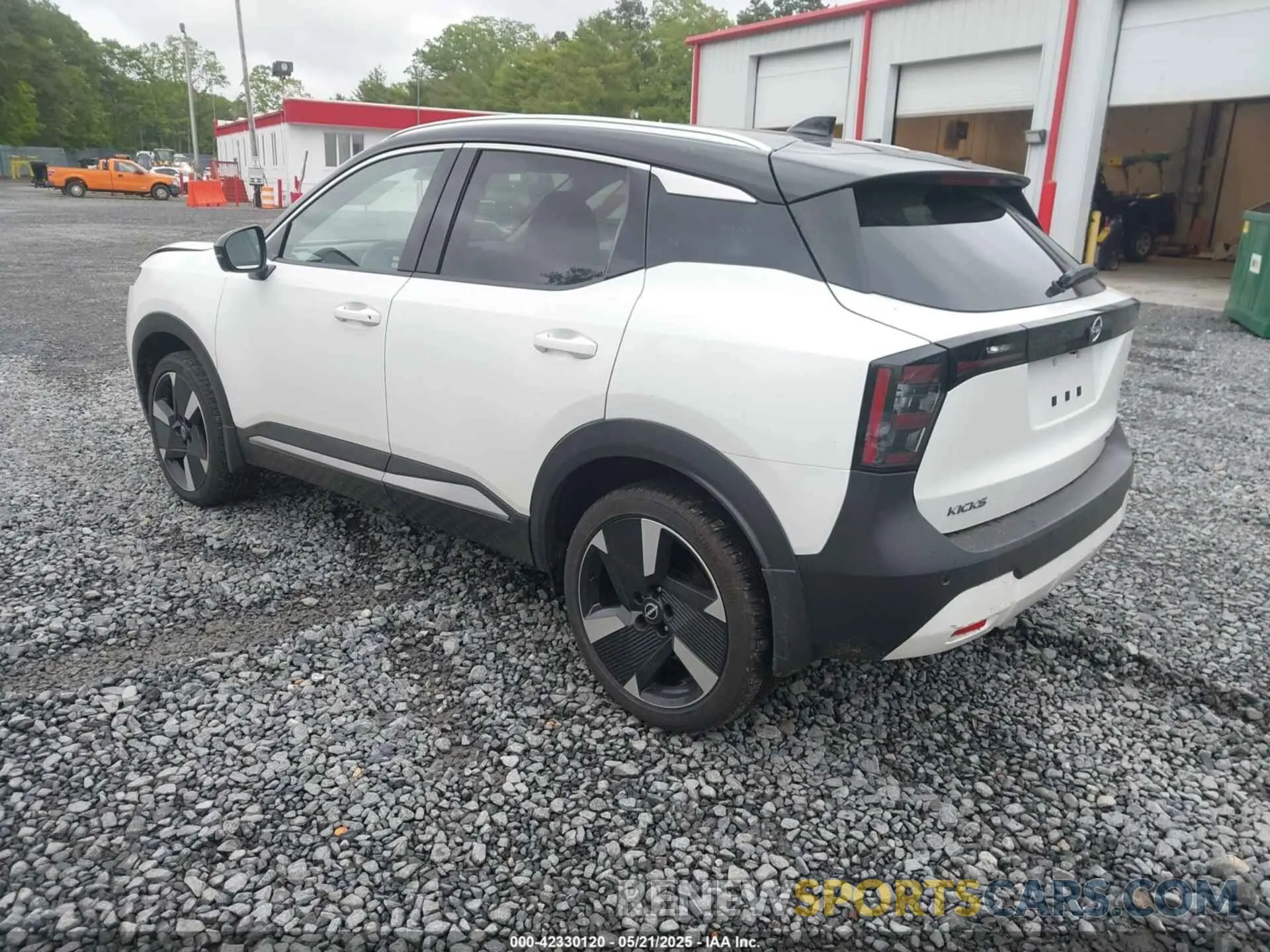 3 Photograph of a damaged car 3N8AP6DD8SL307166 NISSAN KICKS 2025