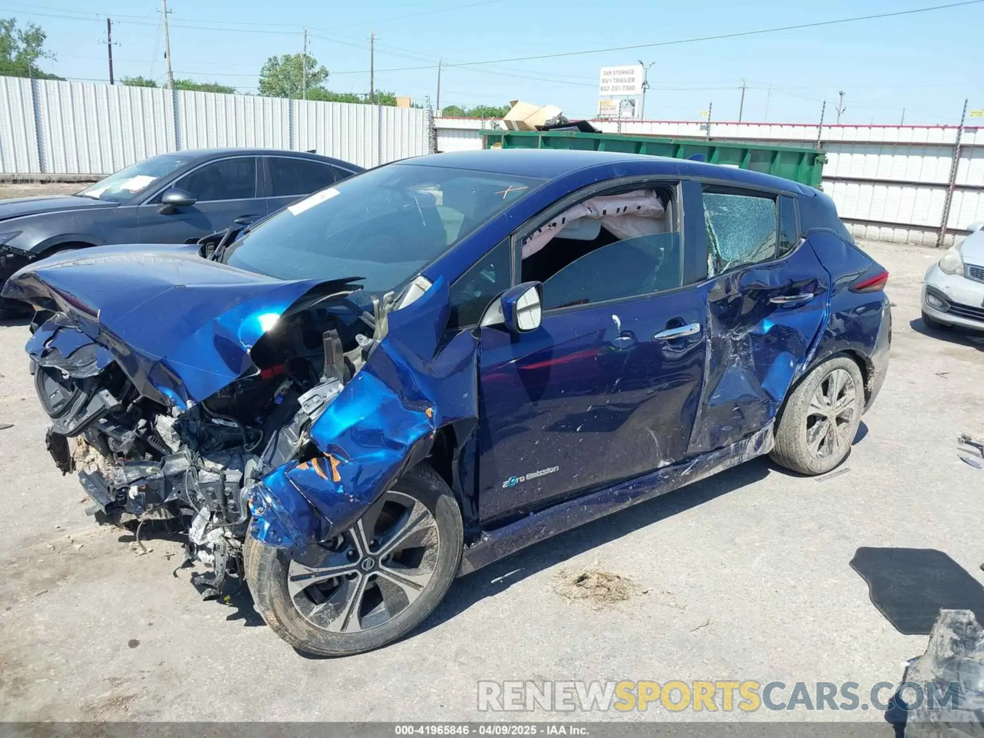 2 Фотография поврежденного автомобиля 1N4AZ1CP2KC314569 NISSAN LEAF 2019