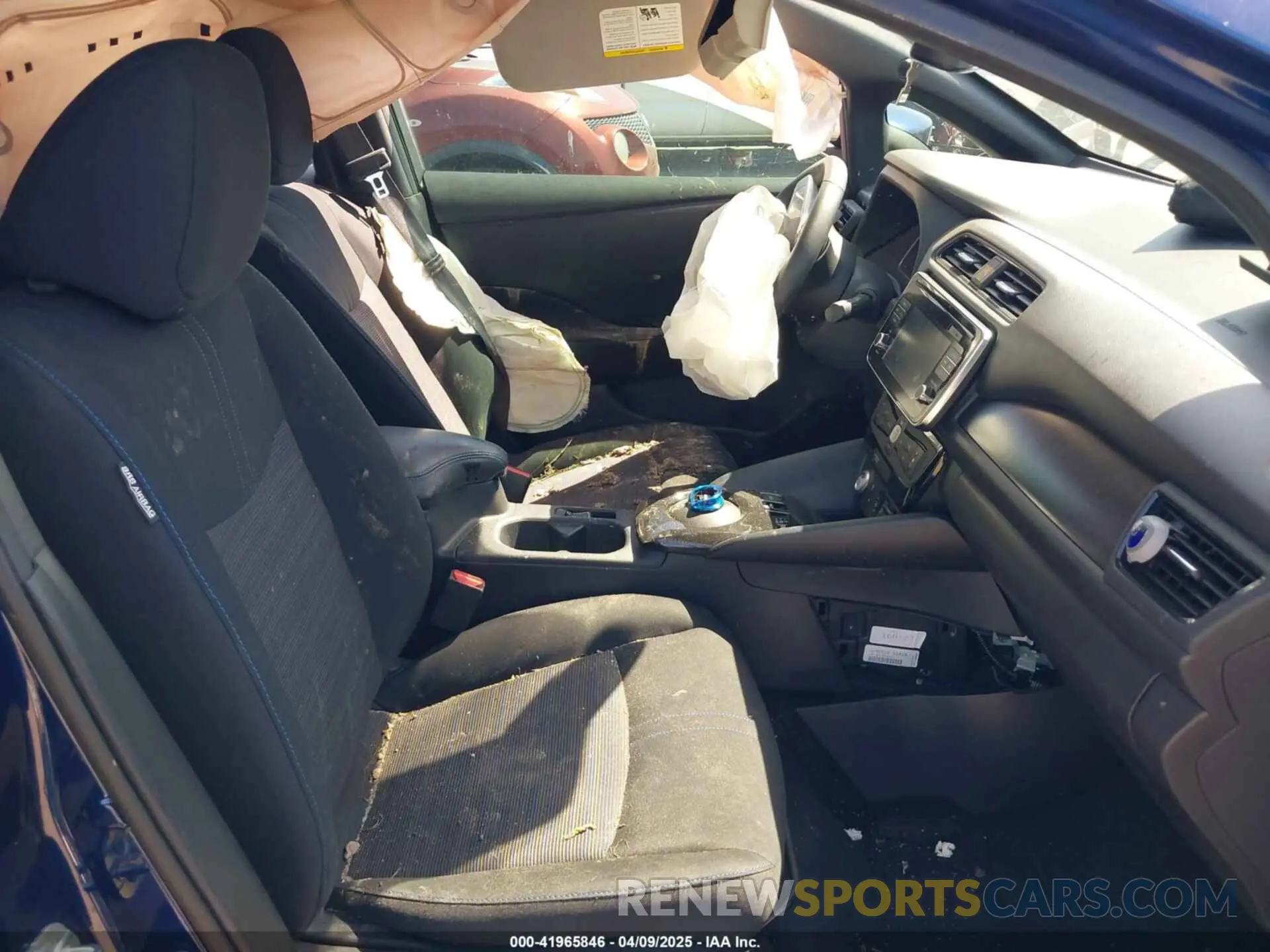 5 Фотография поврежденного автомобиля 1N4AZ1CP2KC314569 NISSAN LEAF 2019