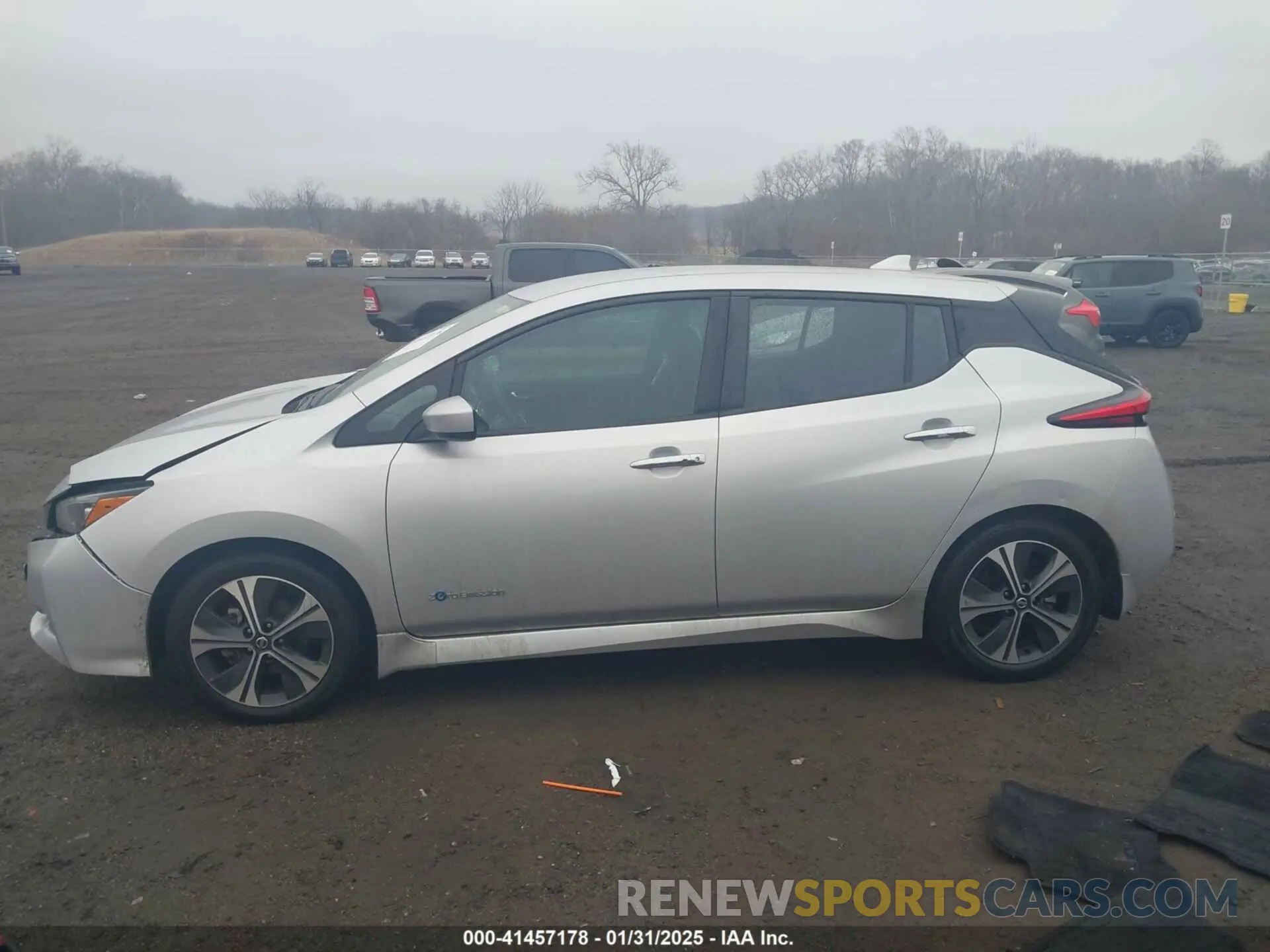 14 Photograph of a damaged car 1N4AZ1CP2KC321523 NISSAN LEAF 2019
