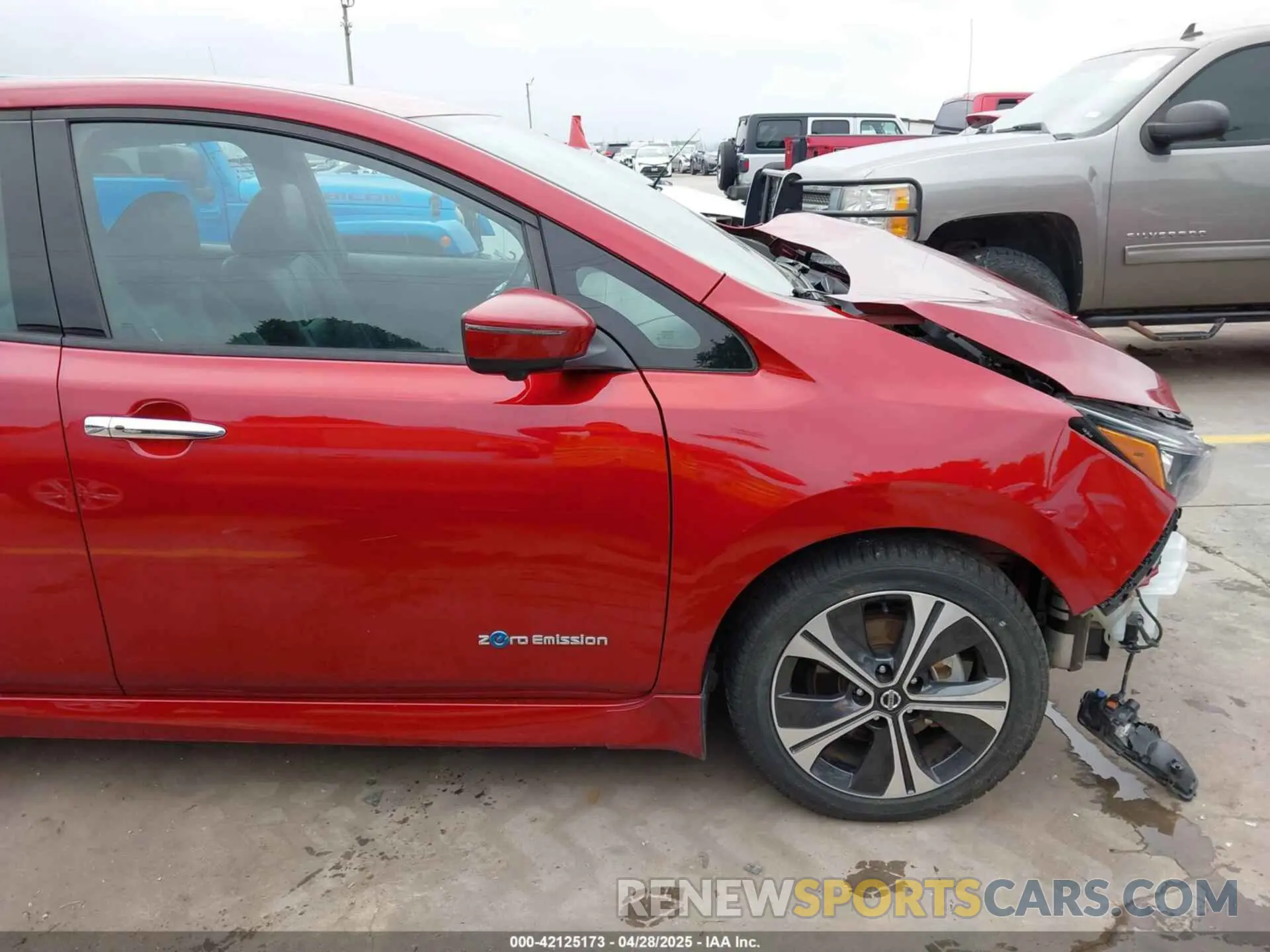22 Photograph of a damaged car 1N4AZ1CP3KC302625 NISSAN LEAF 2019