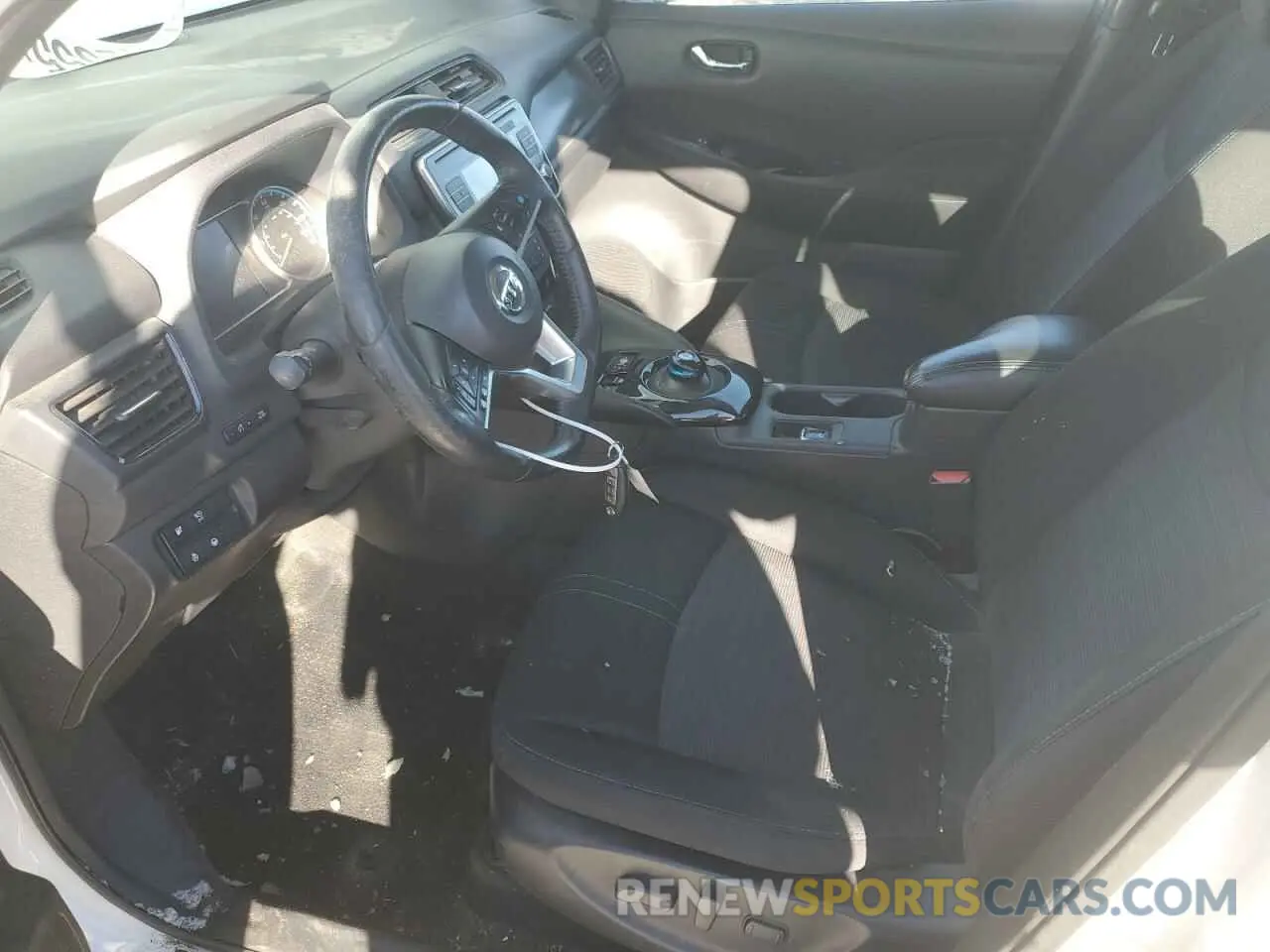 7 Photograph of a damaged car 1N4AZ1CP5KC310287 NISSAN LEAF 2019