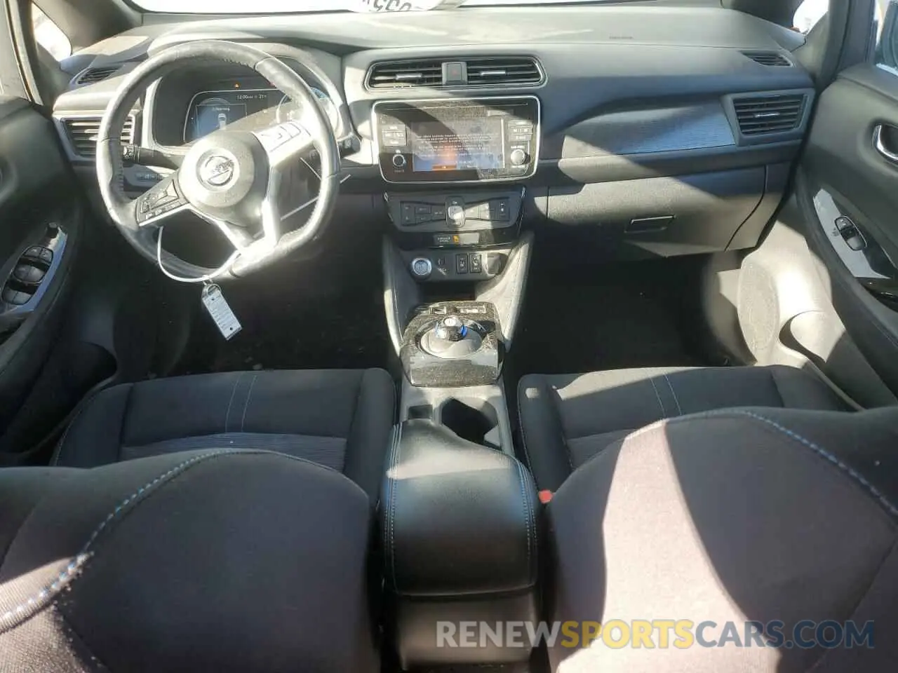 8 Photograph of a damaged car 1N4AZ1CP5KC310287 NISSAN LEAF 2019