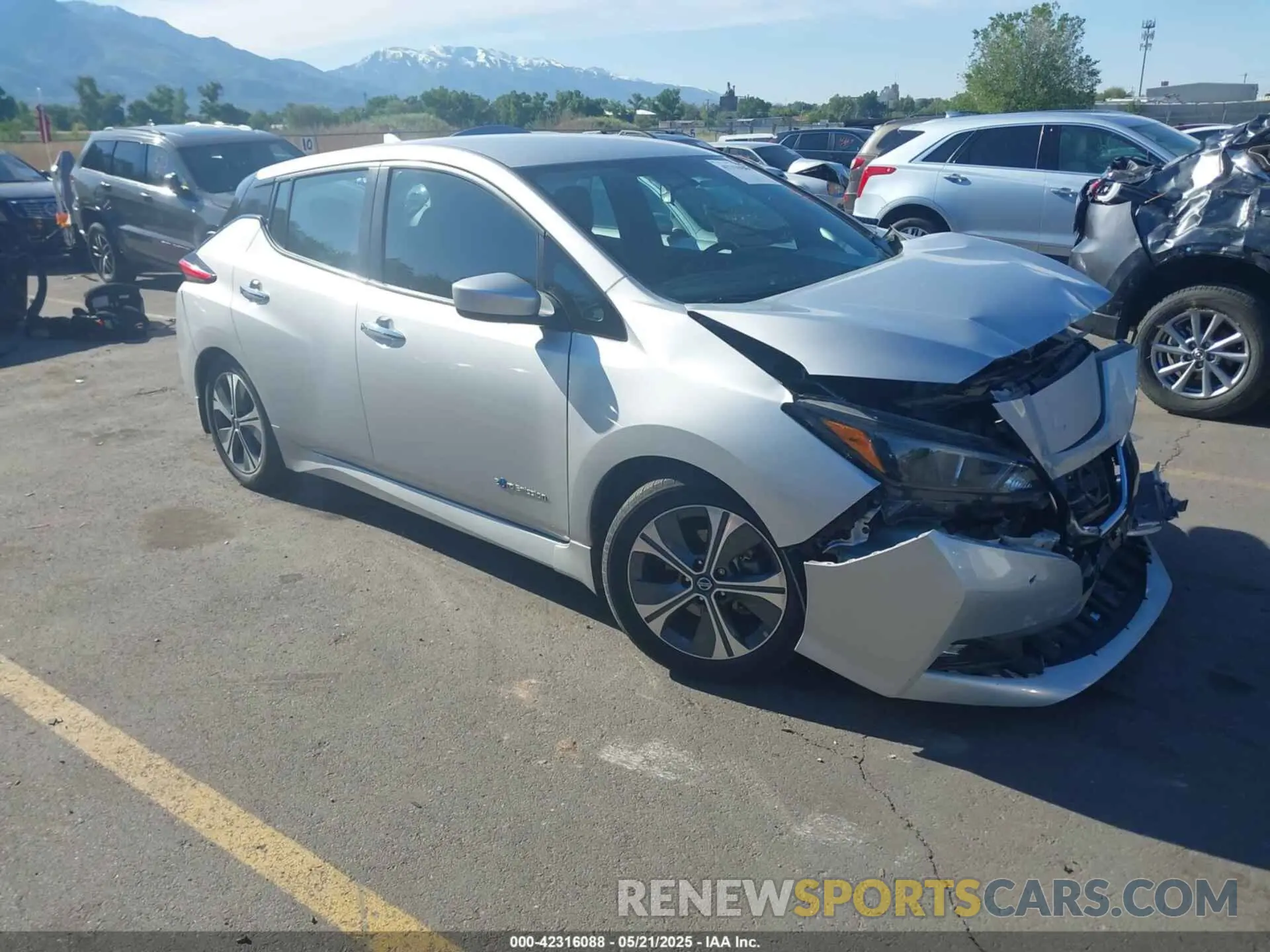 1 Фотография поврежденного автомобиля 1N4AZ1CP7KC307715 NISSAN LEAF 2019
