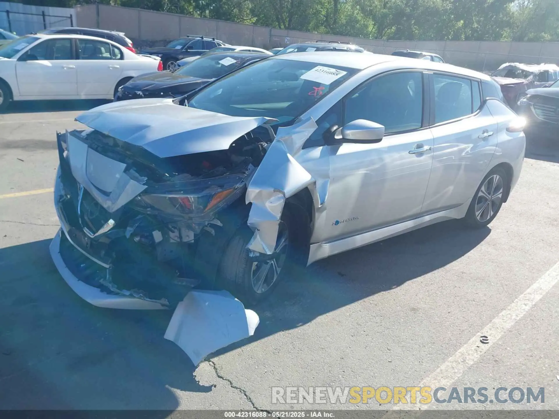 2 Фотография поврежденного автомобиля 1N4AZ1CP7KC307715 NISSAN LEAF 2019