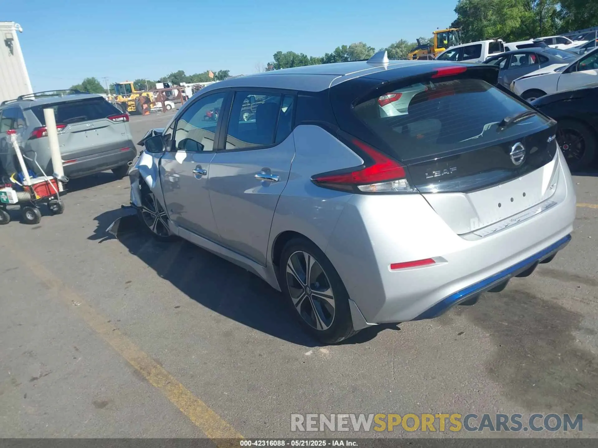 3 Фотография поврежденного автомобиля 1N4AZ1CP7KC307715 NISSAN LEAF 2019