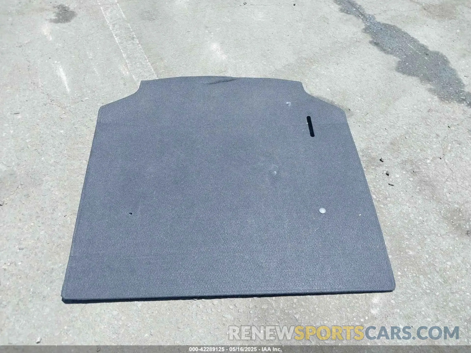 12 Фотография поврежденного автомобиля 1N4AZ1CP7KC313224 NISSAN LEAF 2019