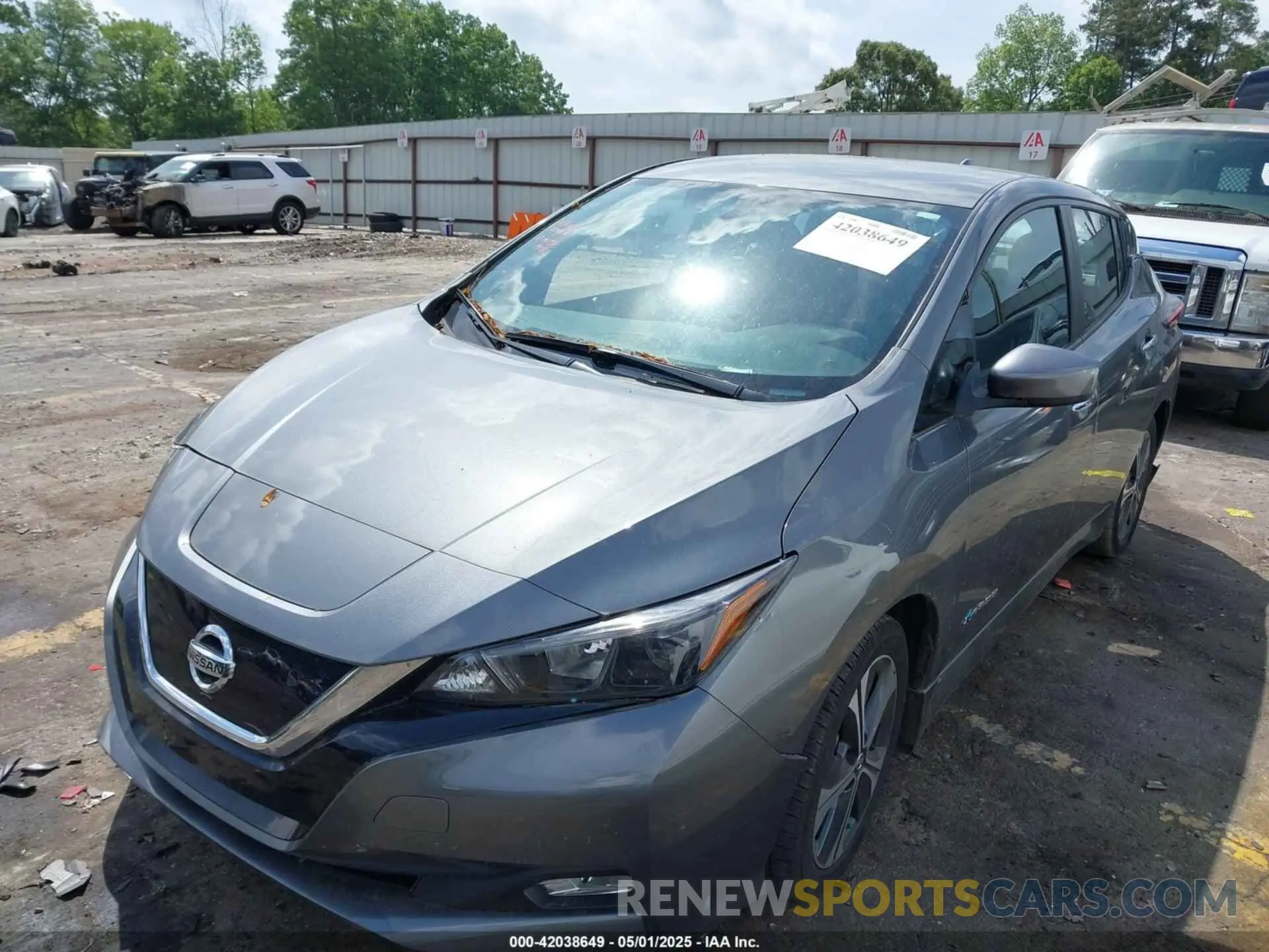 2 Photograph of a damaged car 1N4AZ1CP8KC301860 NISSAN LEAF 2019