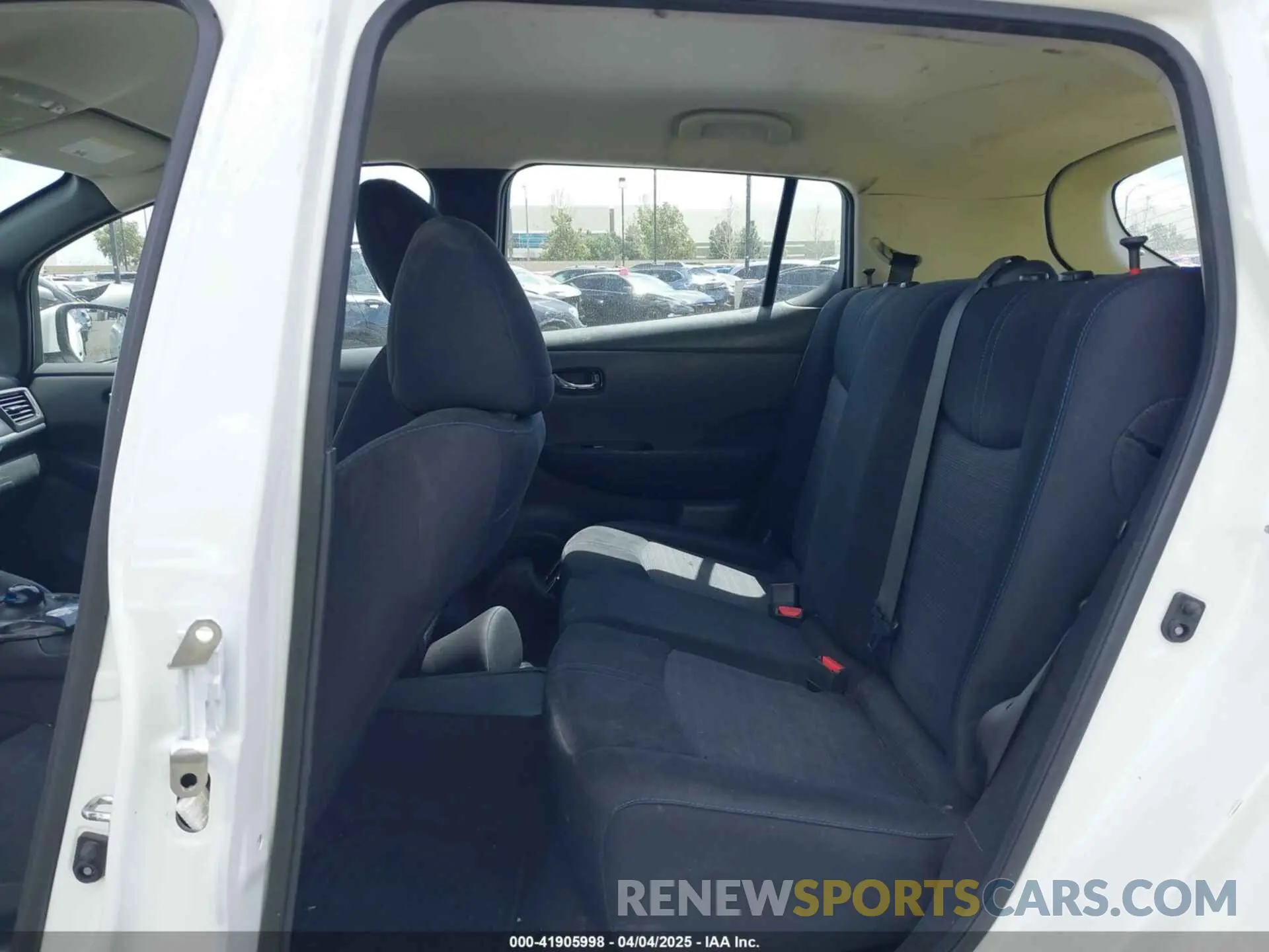 8 Фотография поврежденного автомобиля 1N4AZ1CP8KC317198 NISSAN LEAF 2019
