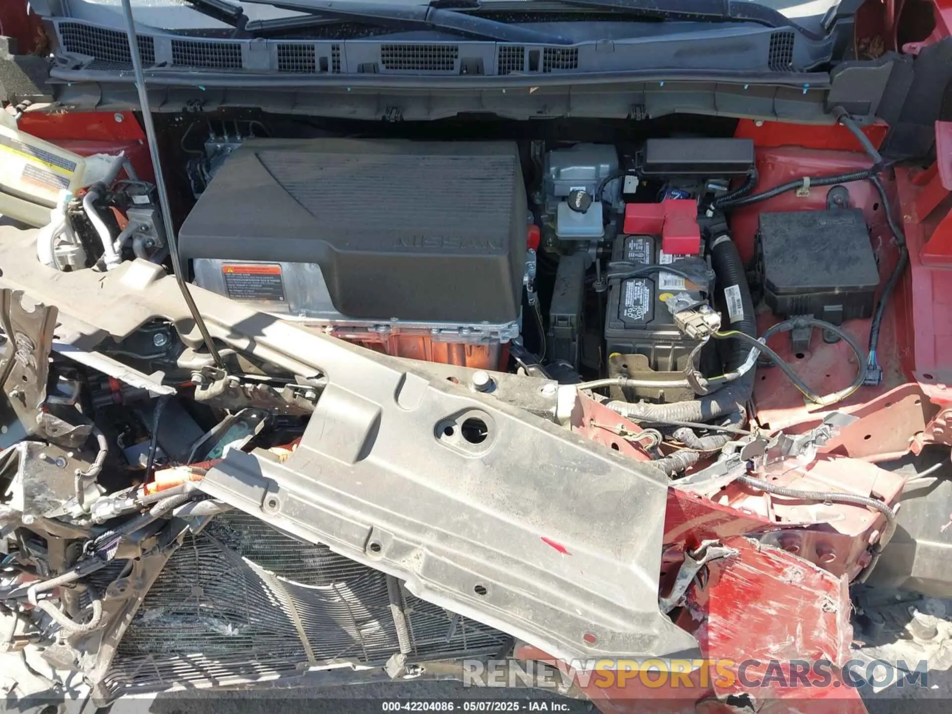 10 Photograph of a damaged car 1N4AZ1CP9KC303424 NISSAN LEAF 2019