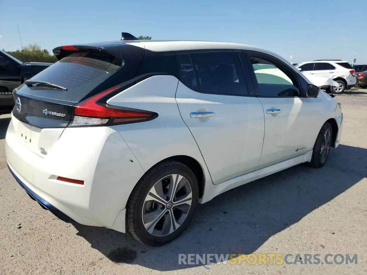 3 Photograph of a damaged car 1N4BZ1CP1KC313627 NISSAN LEAF 2019