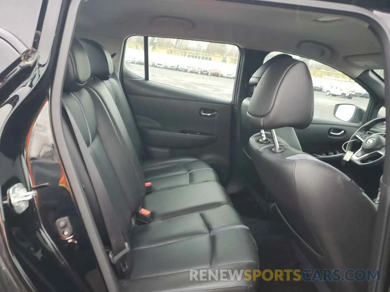 10 Photograph of a damaged car 1N4BZ1CP2KC318044 NISSAN LEAF 2019