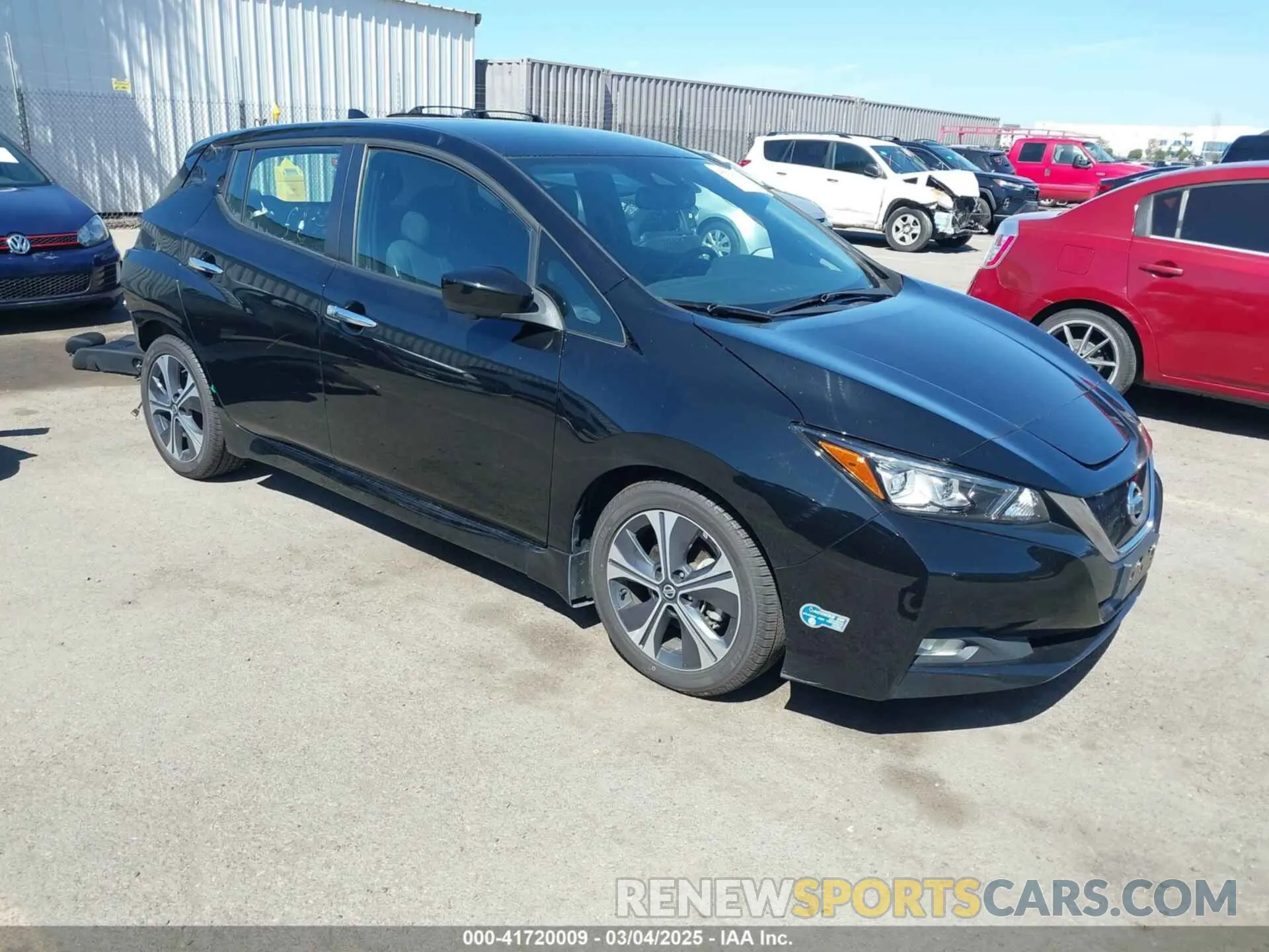 1 Photograph of a damaged car 1N4AZ1CP7LC304931 NISSAN LEAF 2020
