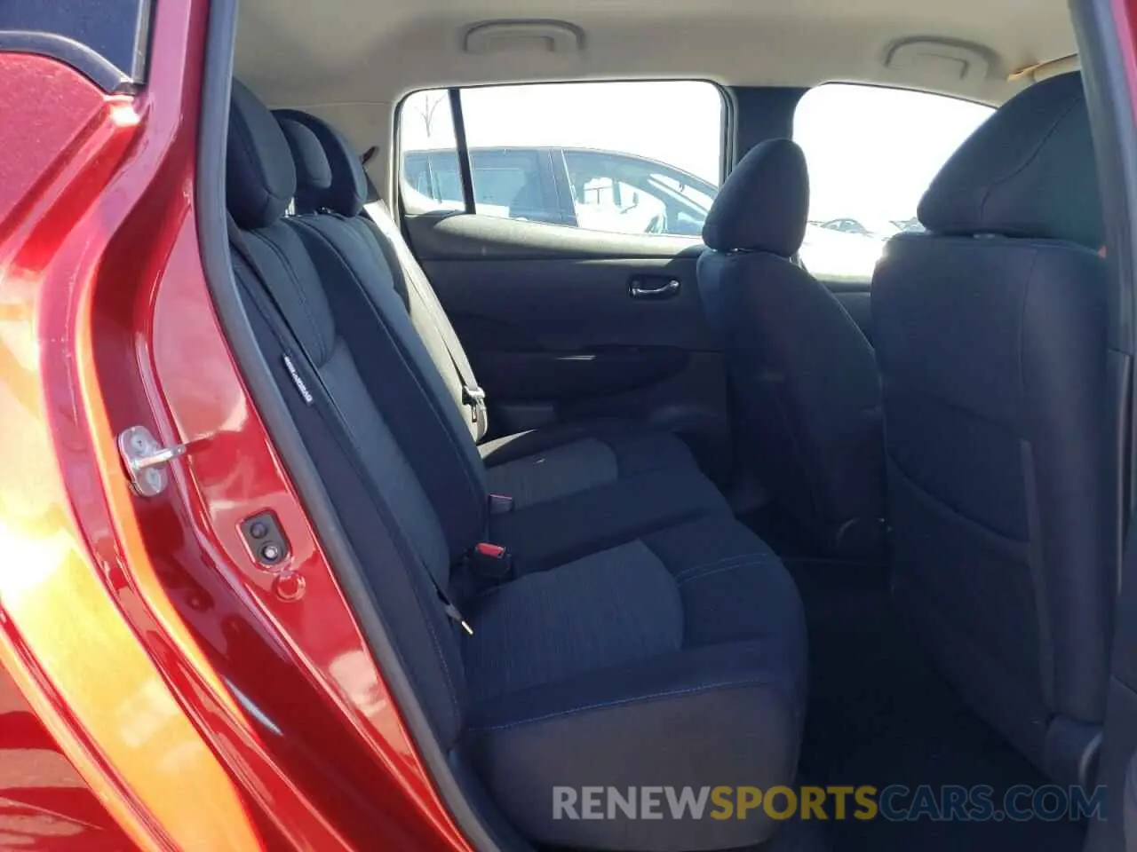 10 Фотография поврежденного автомобиля 1N4AZ1CP8LC304615 NISSAN LEAF 2020