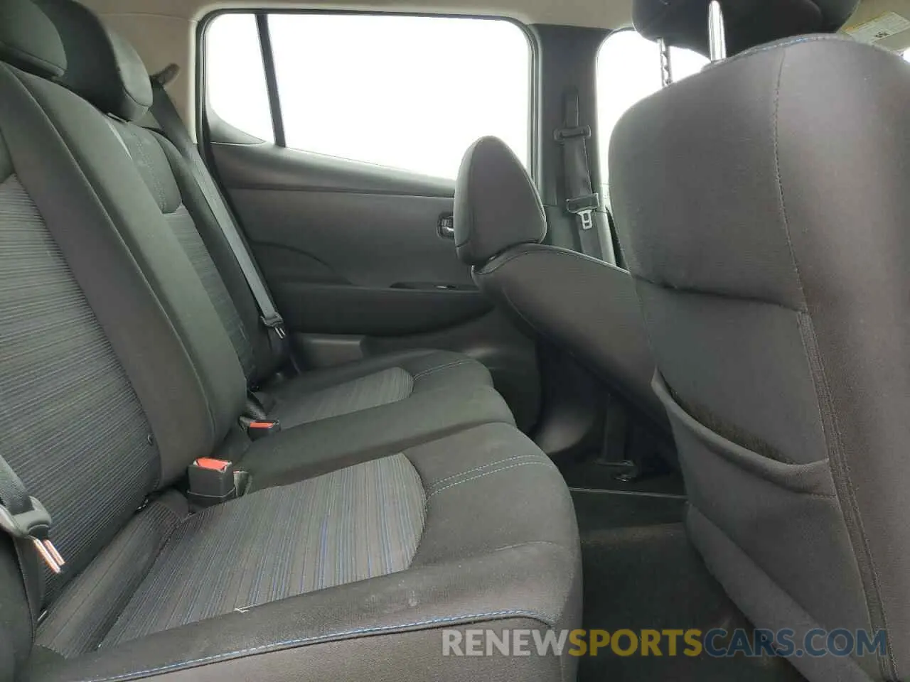10 Фотография поврежденного автомобиля 1N4BZ1CP2LC301620 NISSAN LEAF 2020