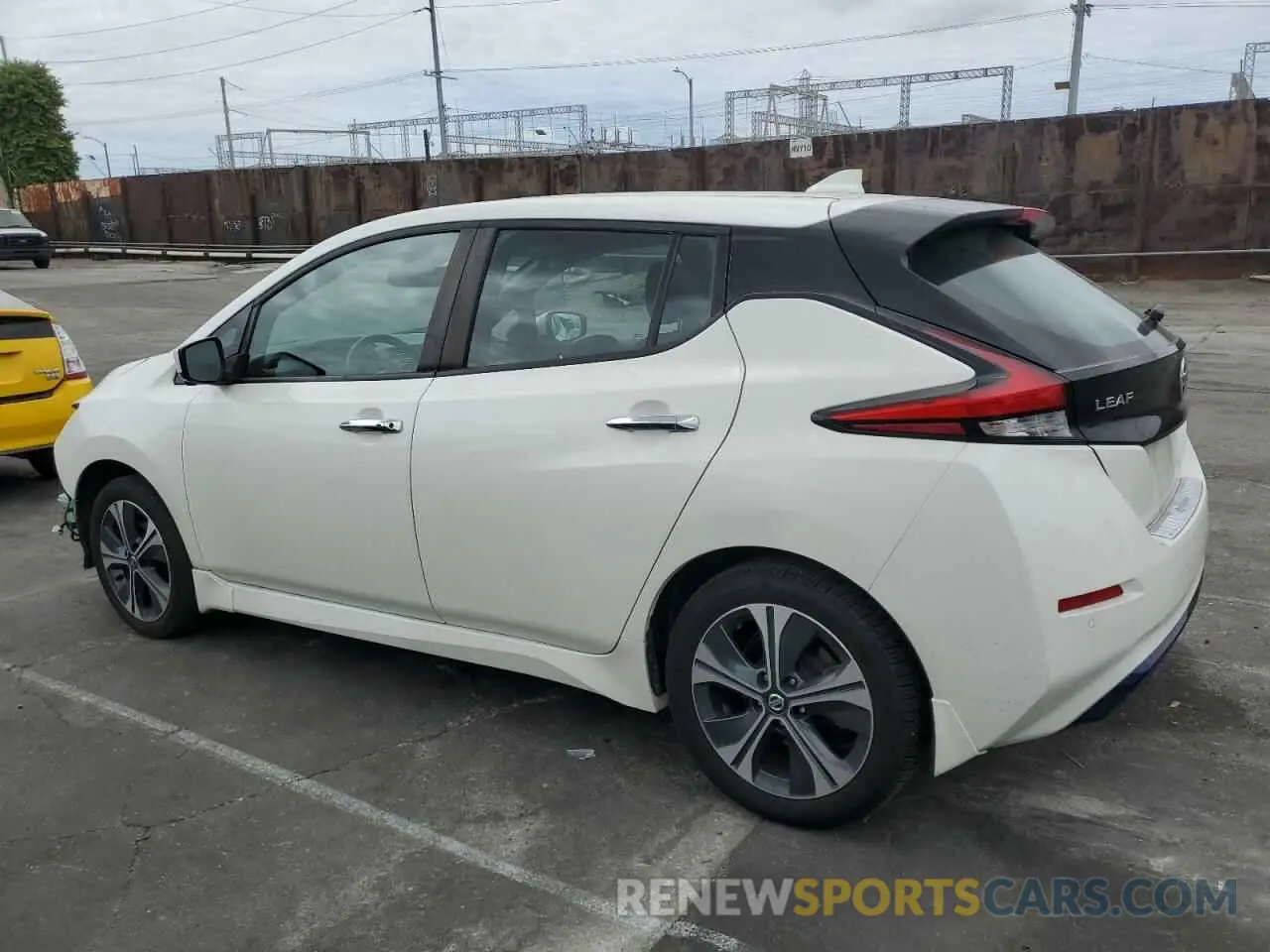 2 Фотография поврежденного автомобиля 1N4BZ1CP2LC301620 NISSAN LEAF 2020