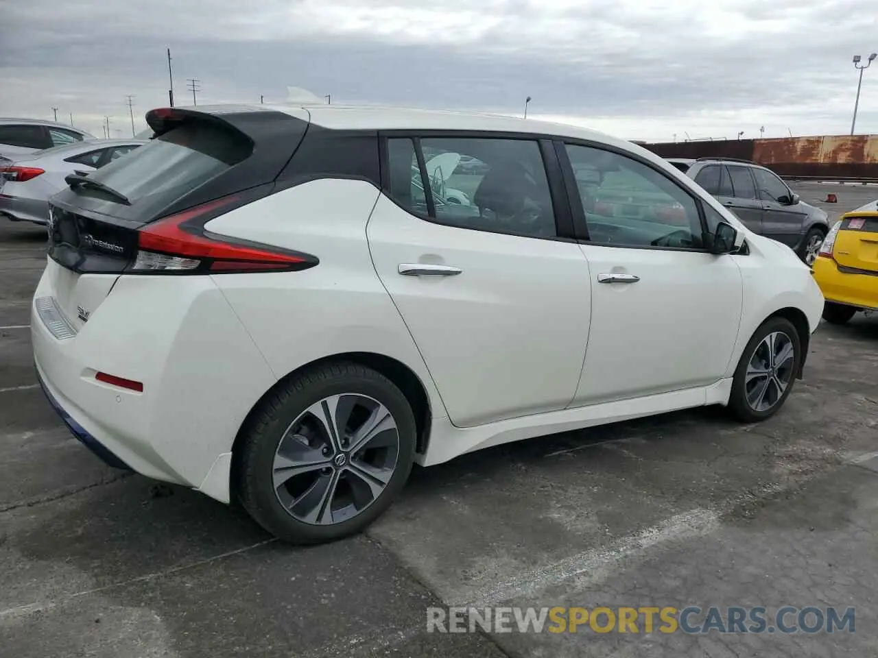 3 Фотография поврежденного автомобиля 1N4BZ1CP2LC301620 NISSAN LEAF 2020