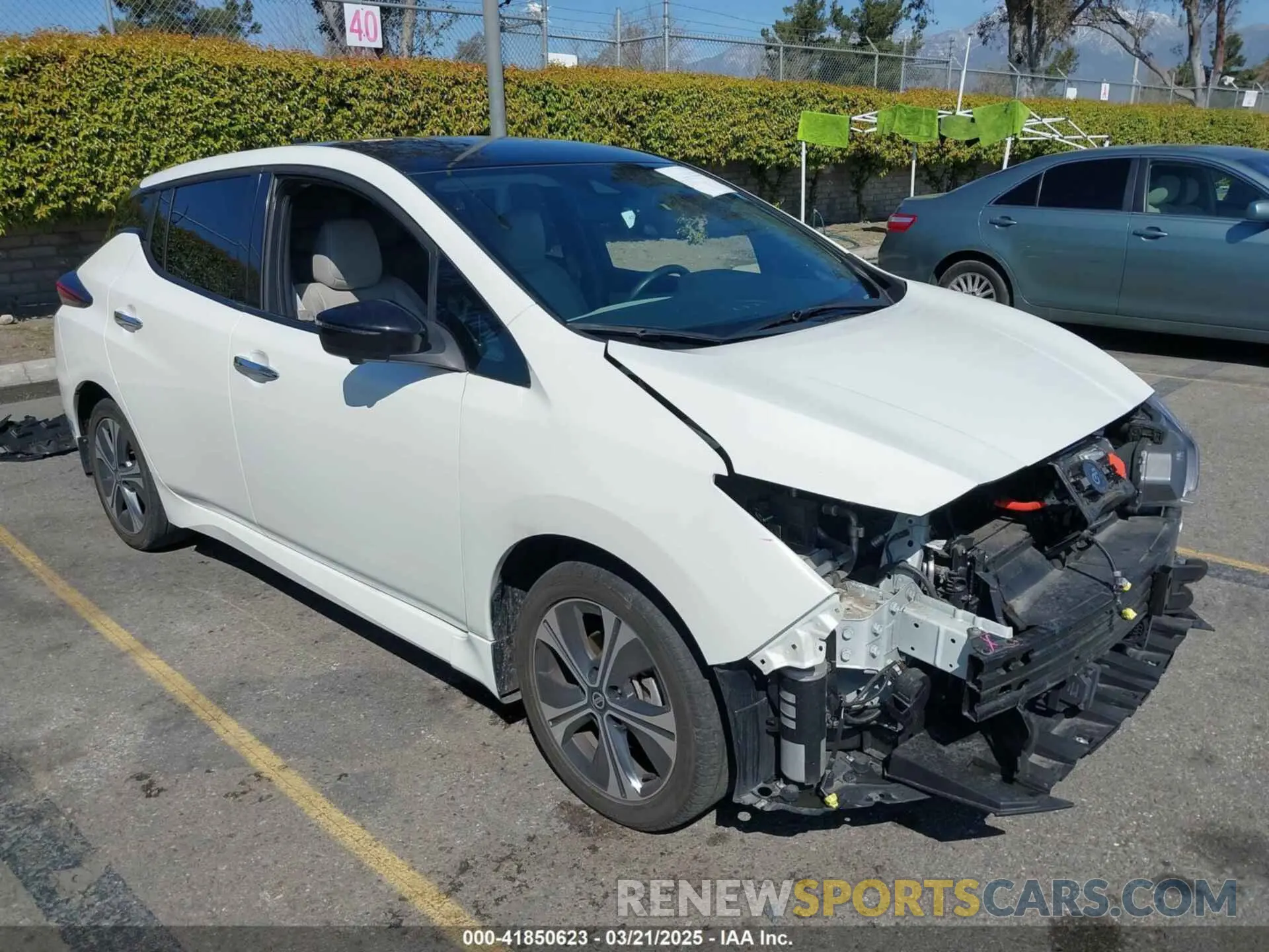 1 Photograph of a damaged car 1N4BZ1DPXLC308295 NISSAN LEAF 2020