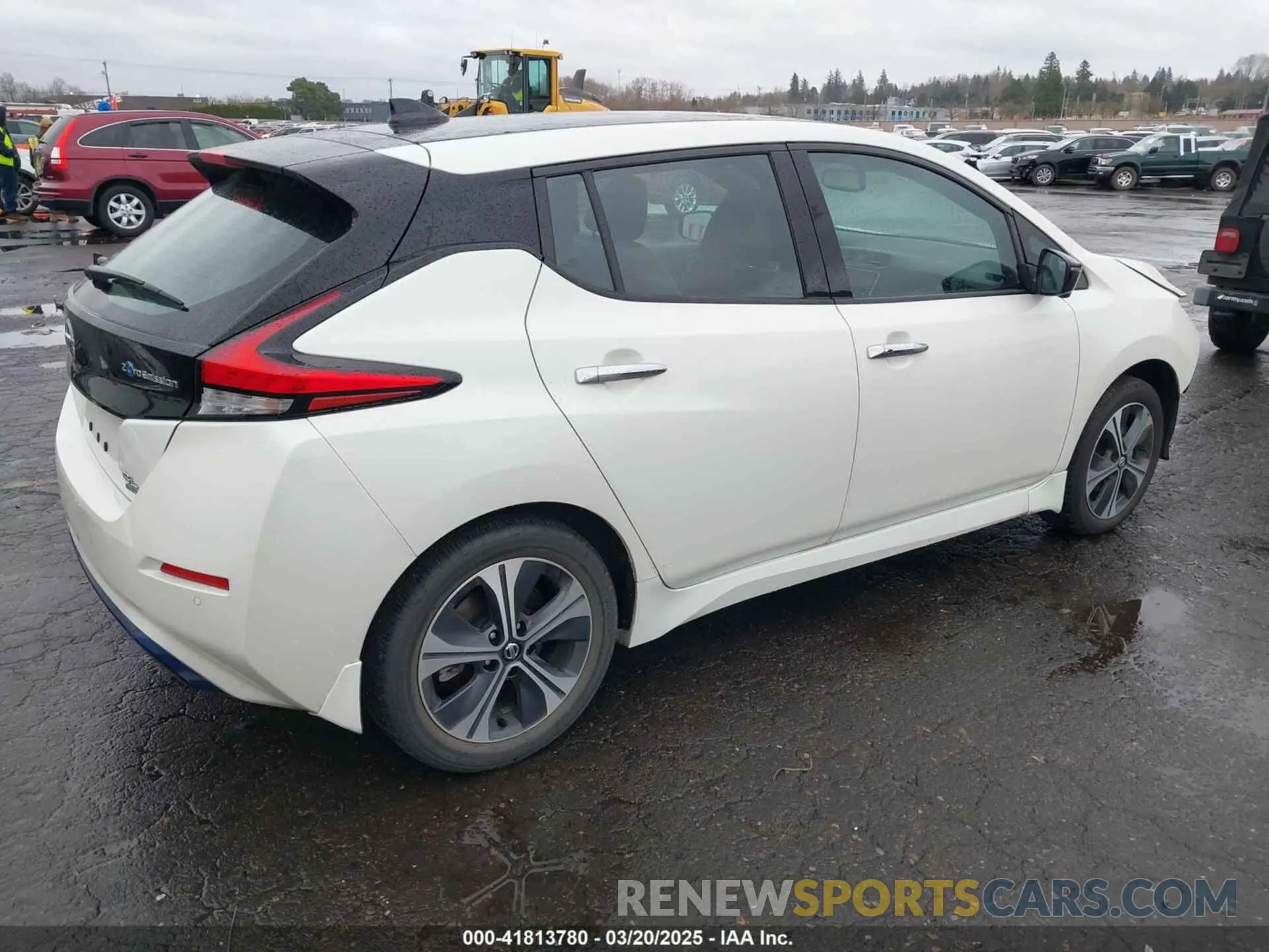 4 Photograph of a damaged car 1N4BZ1DPXLC309172 NISSAN LEAF 2020