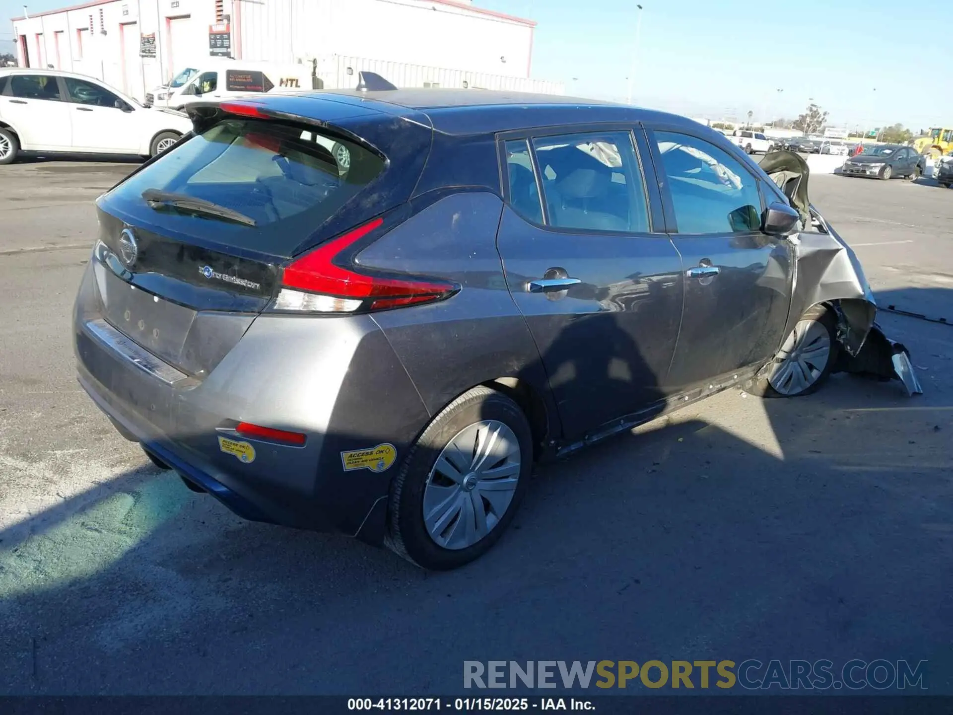 4 Photograph of a damaged car 1N4AZ1BV1MC553128 NISSAN LEAF 2021