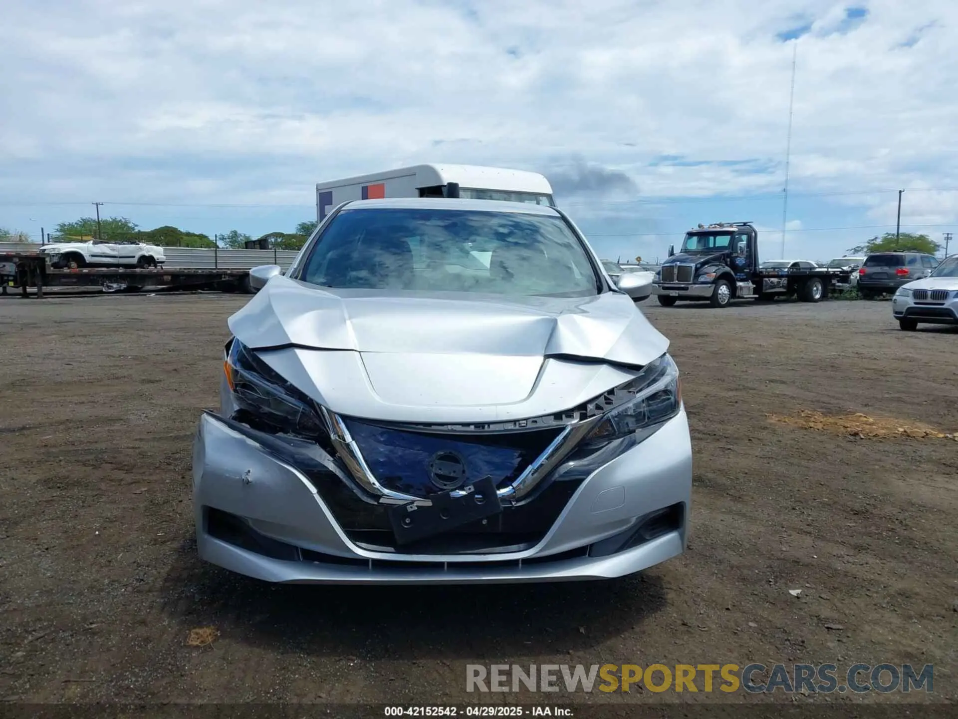 12 Photograph of a damaged car 1N4AZ1BV1MC554277 NISSAN LEAF 2021