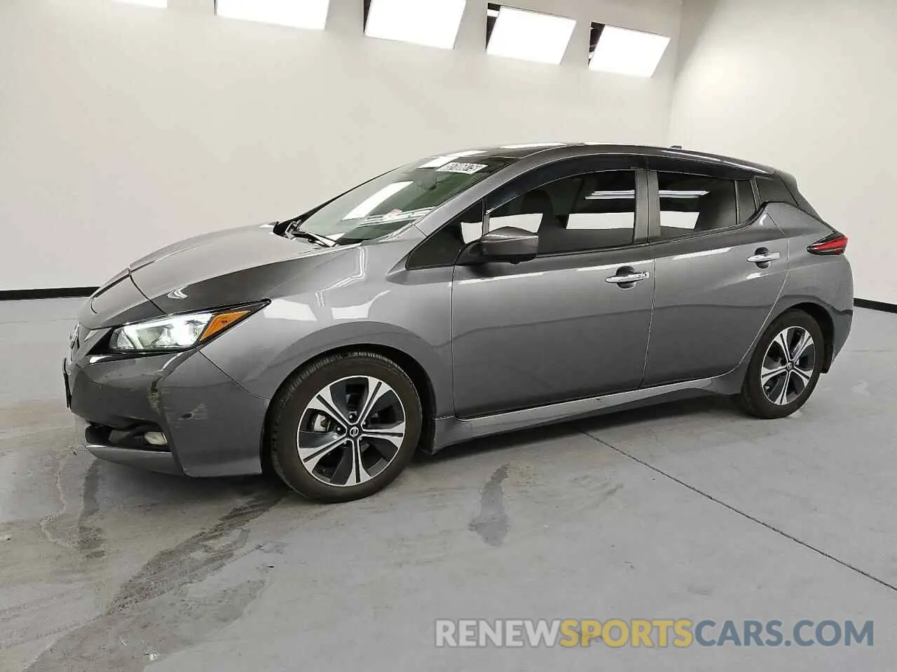 1 Фотография поврежденного автомобиля 1N4AZ1CV8MC551908 NISSAN LEAF 2021