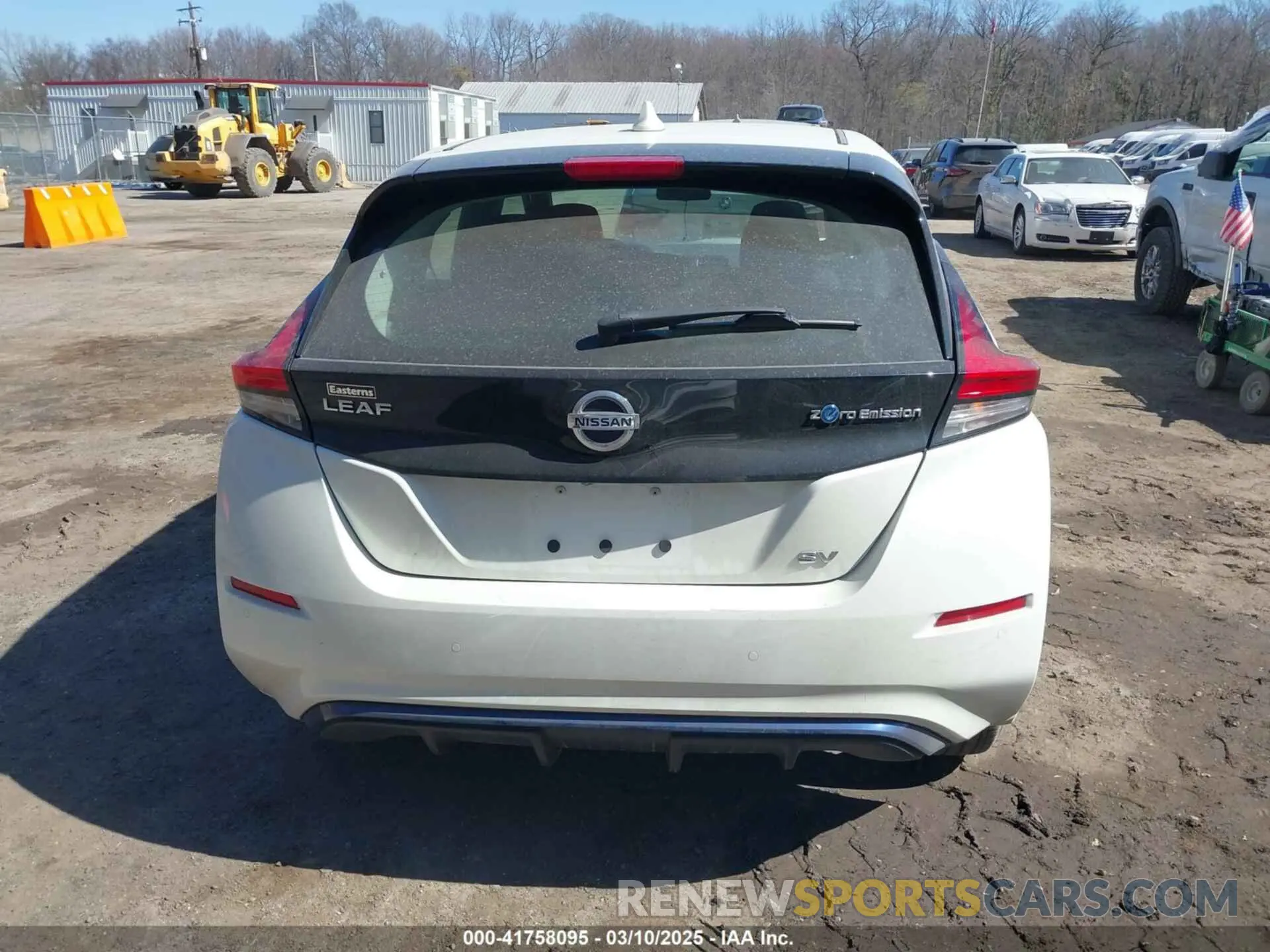 17 Фотография поврежденного автомобиля 1N4AZ1CV8MC556168 NISSAN LEAF 2021