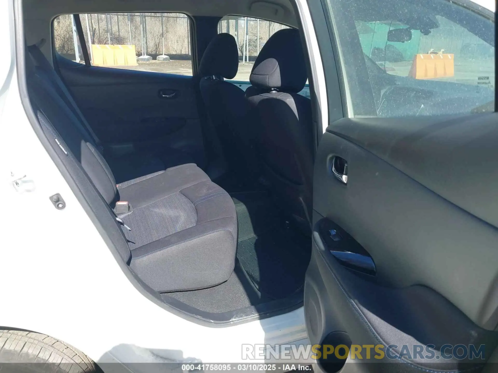 8 Фотография поврежденного автомобиля 1N4AZ1CV8MC556168 NISSAN LEAF 2021