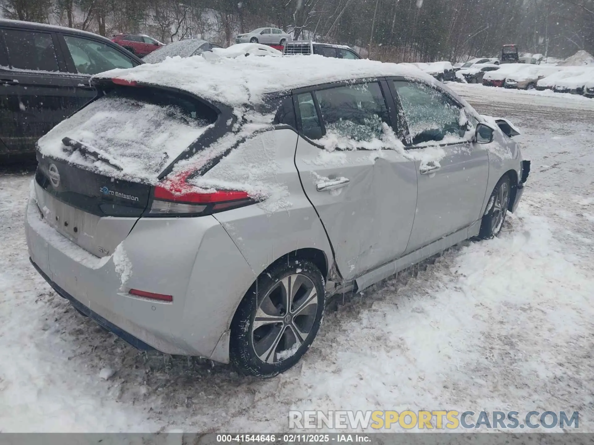 4 Photograph of a damaged car 1N4AZ1CVXMC557032 NISSAN LEAF 2021