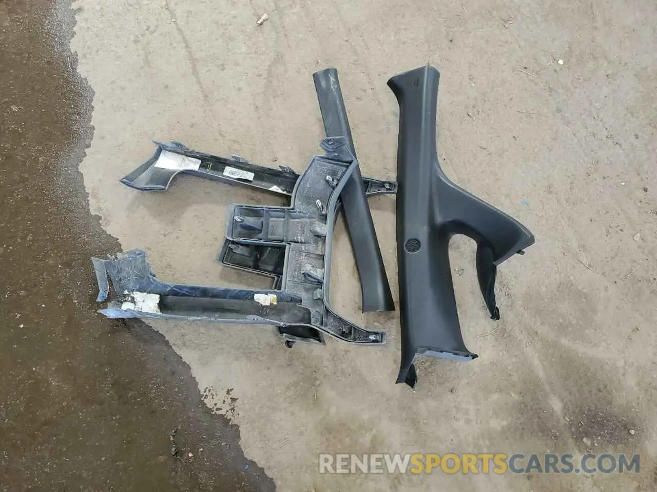 12 Photograph of a damaged car 1N4BZ1DV7MC555936 NISSAN LEAF 2021